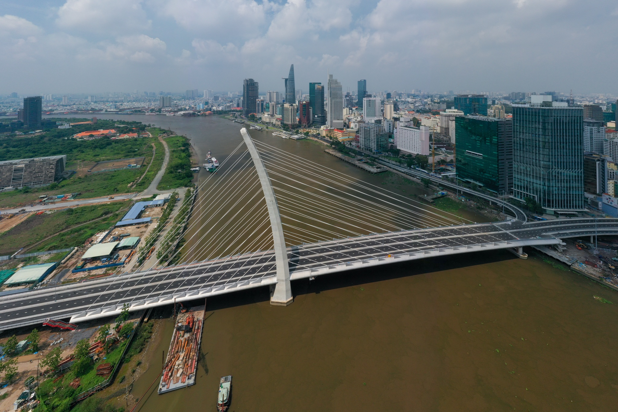 sieu du an bat dong san quanh cau Thu Thiem 2 anh 1