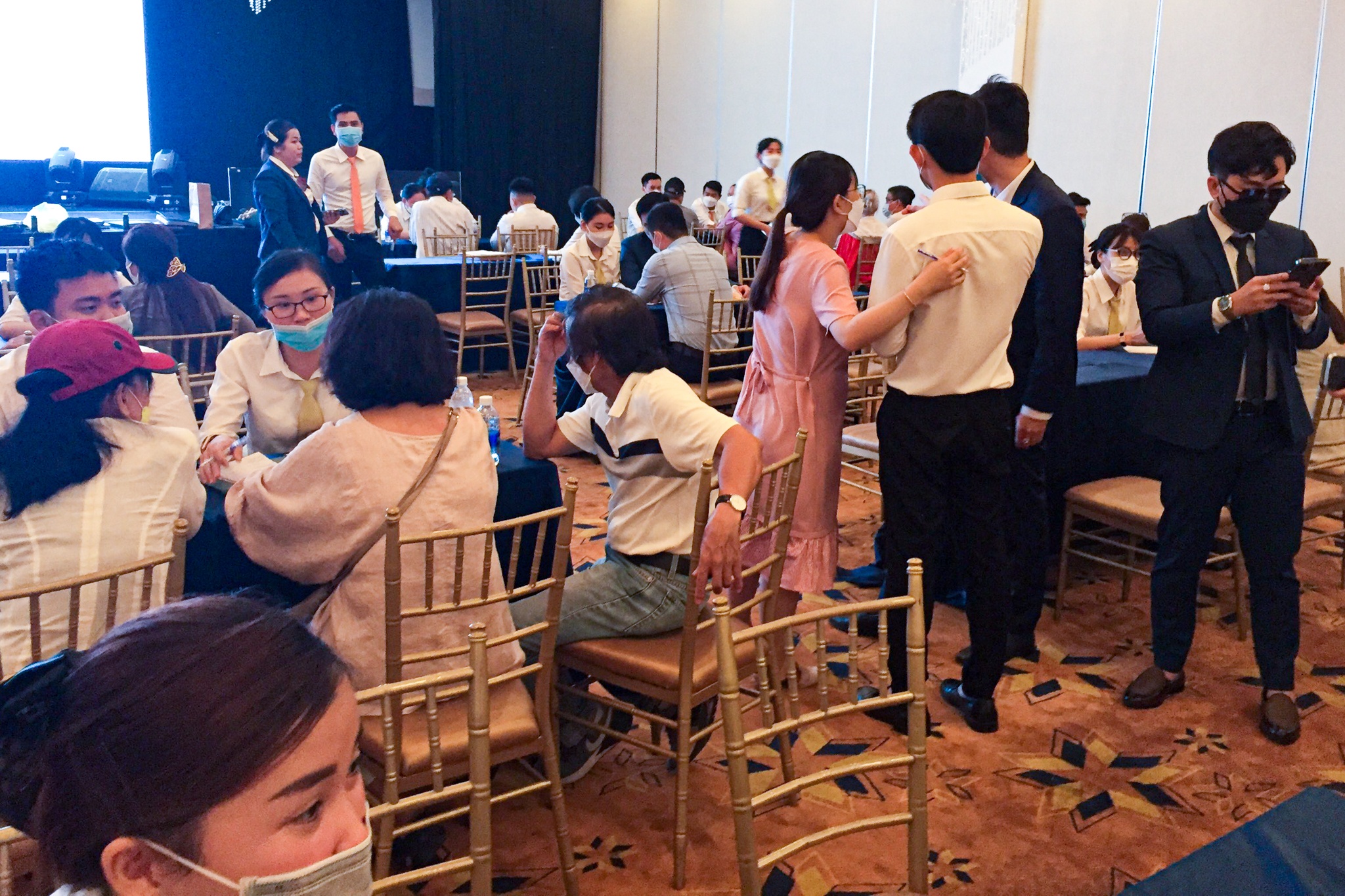 dung rap dien tro ban dat nen anh 2