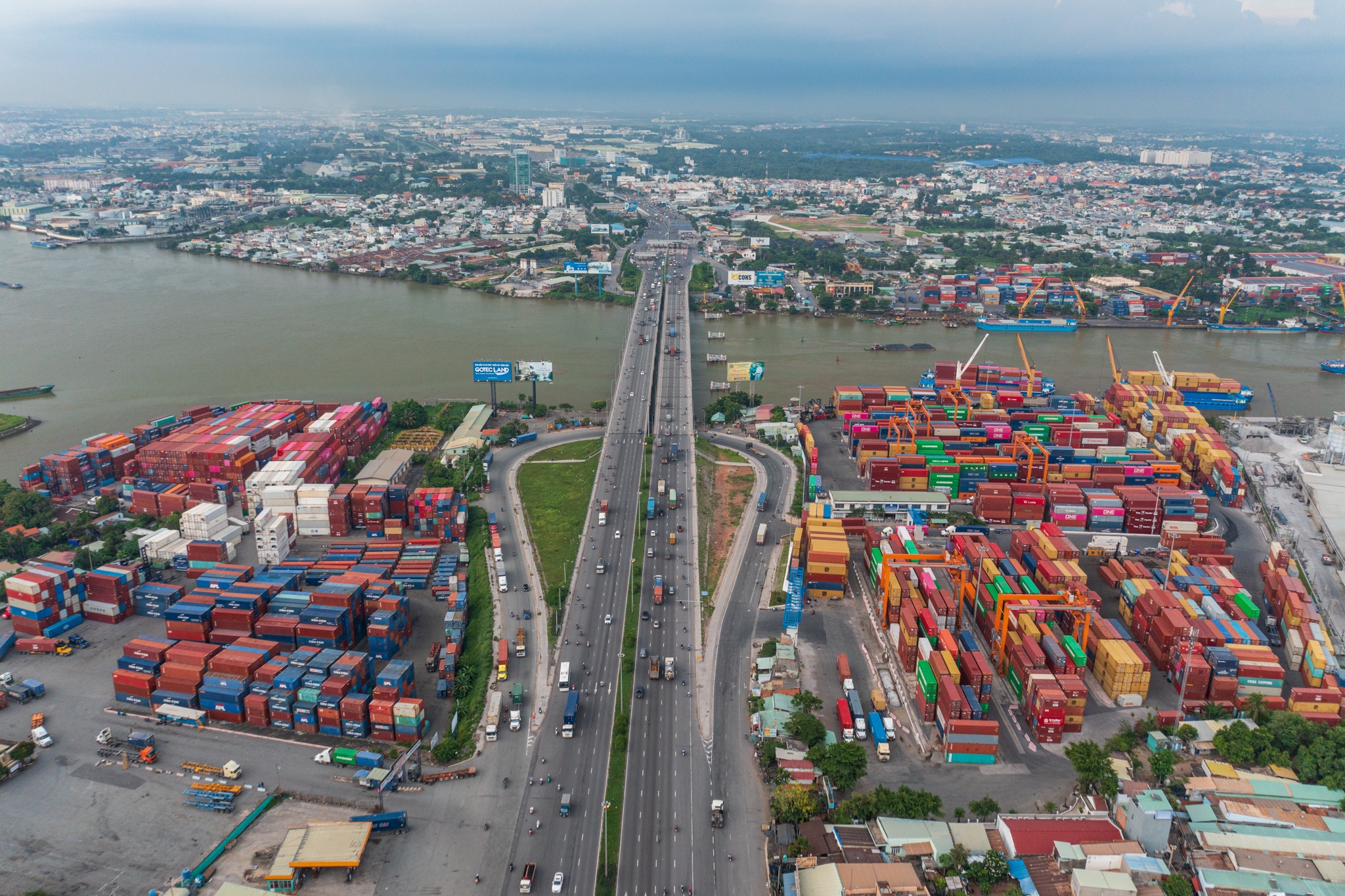 Mien Nam co the canh tranh logistics voi Singapore anh 3