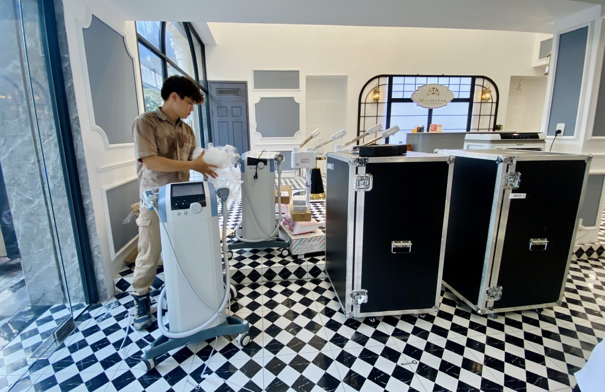 Mat bang ban le o TP.HCM dan phuc hoi anh 1