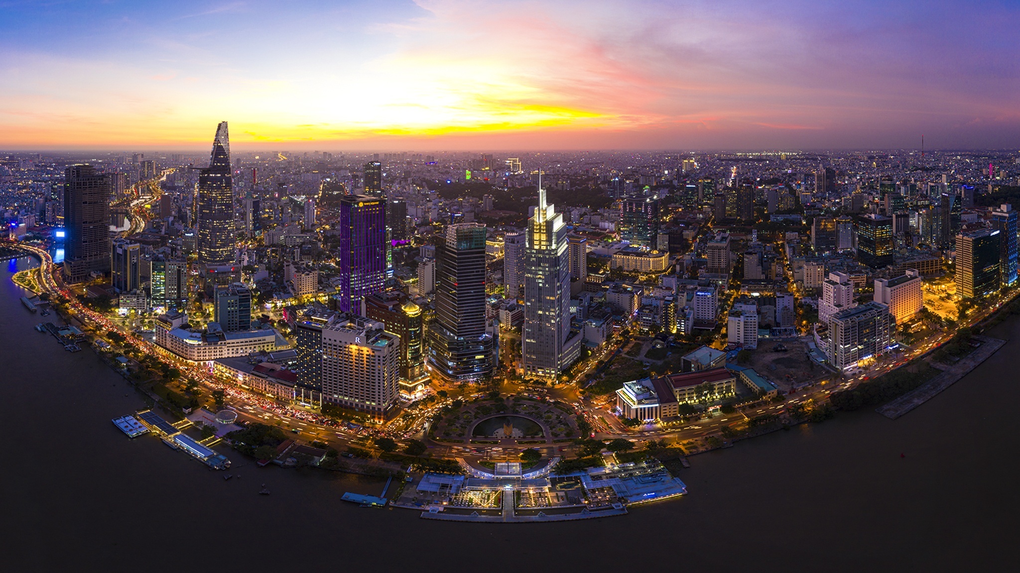 HSBC: Viet Nam thuoc top tang truong nhanh nhat khu vuc nam nay hinh anh