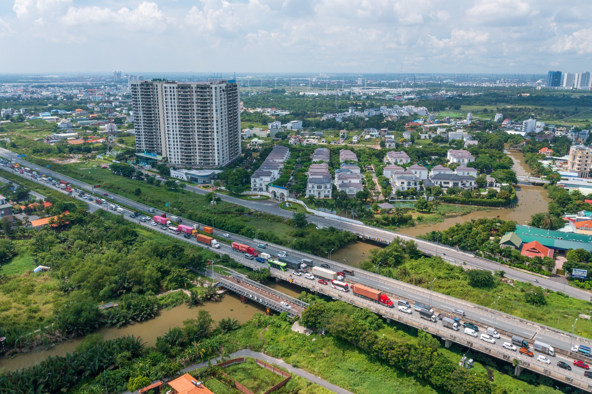 Nha cho thue len ngoi hinh anh