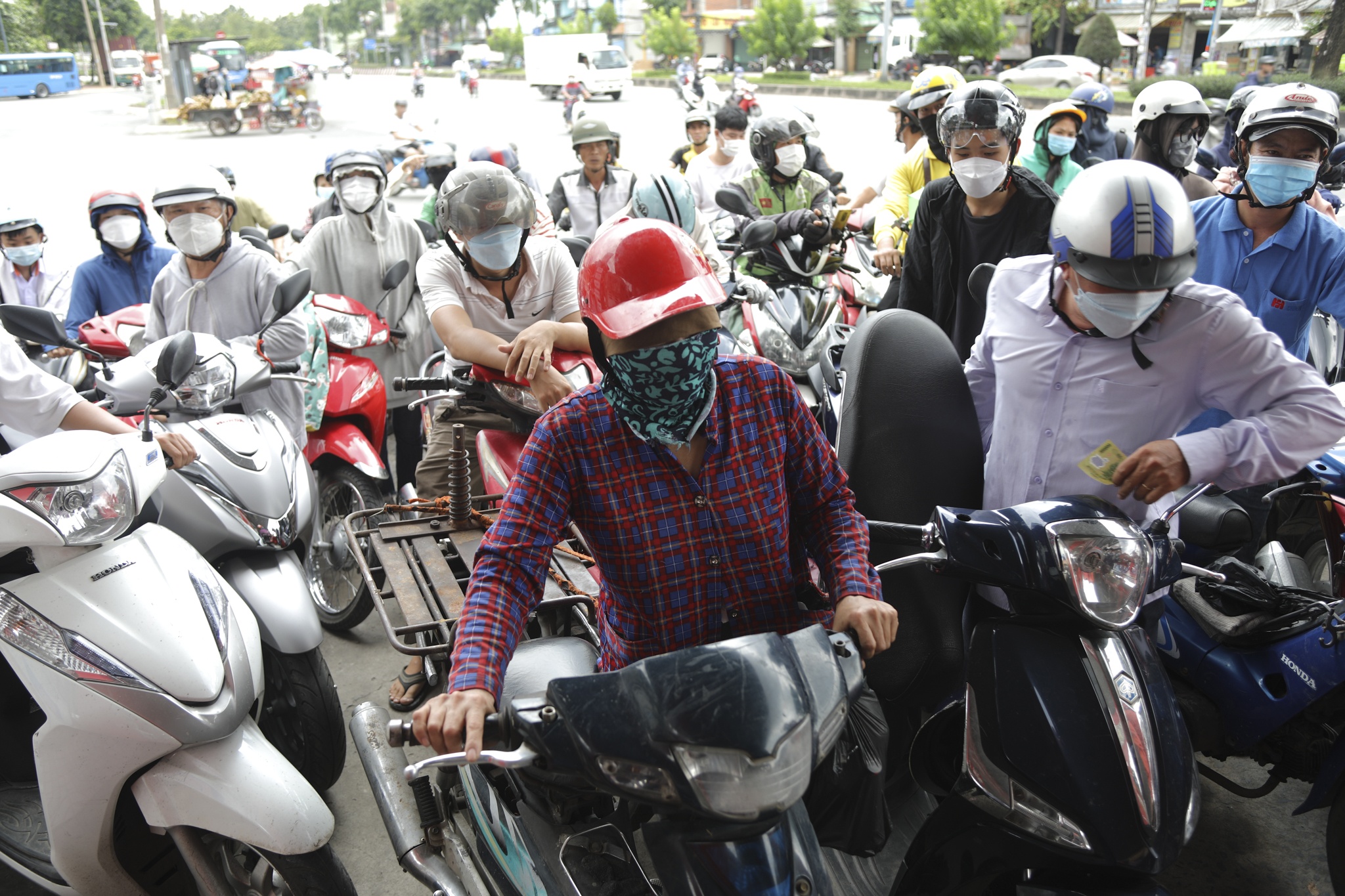 do xang tphcm anh 11