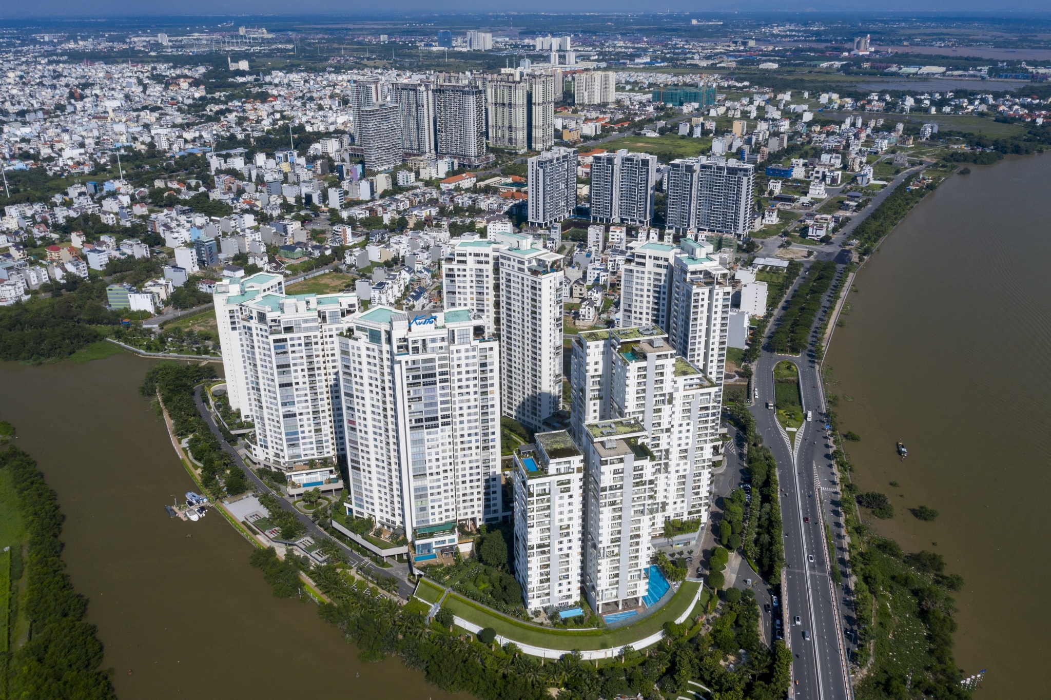 Kien nghi 'bom' hon 100.000 ty dong tin dung truoc Tet hinh anh