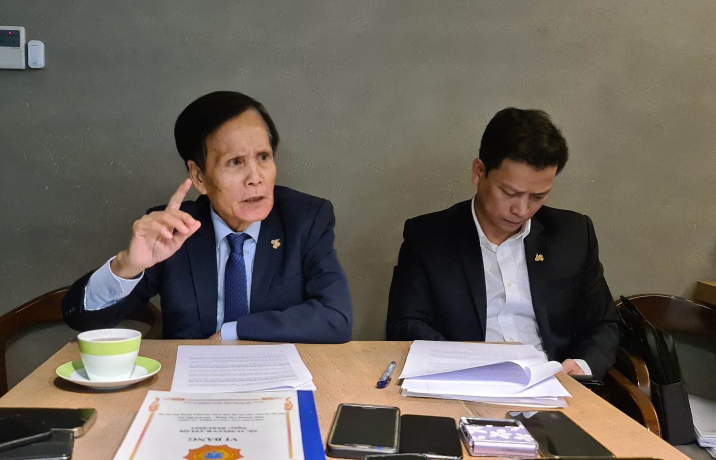 xay dung hoa binh anh 2