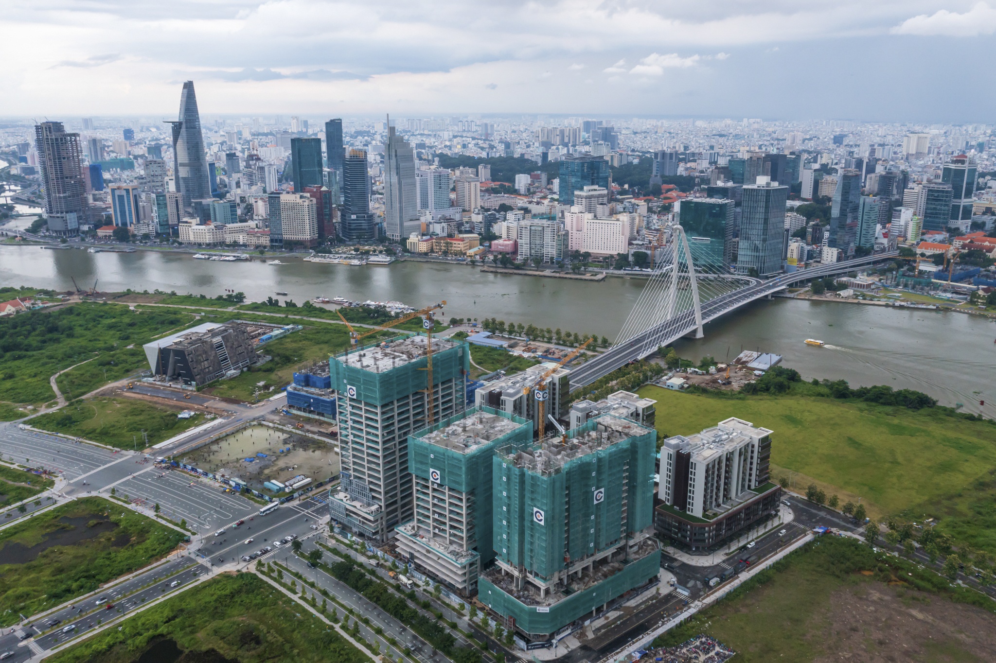 Hien trang 7 du an duoc UBND TP.HCM uu tien thao go hinh anh