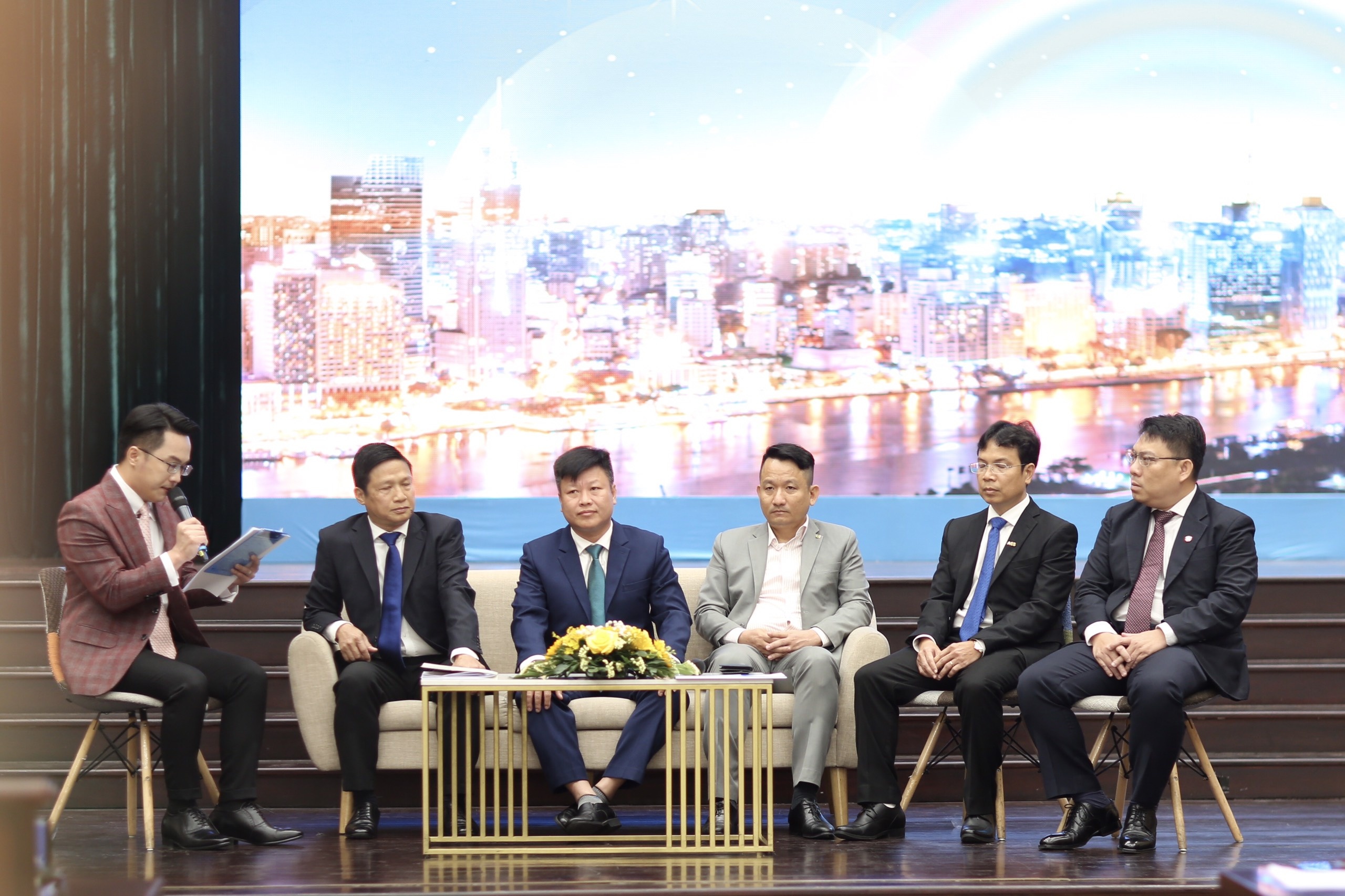 lai suat ngan hang anh 2