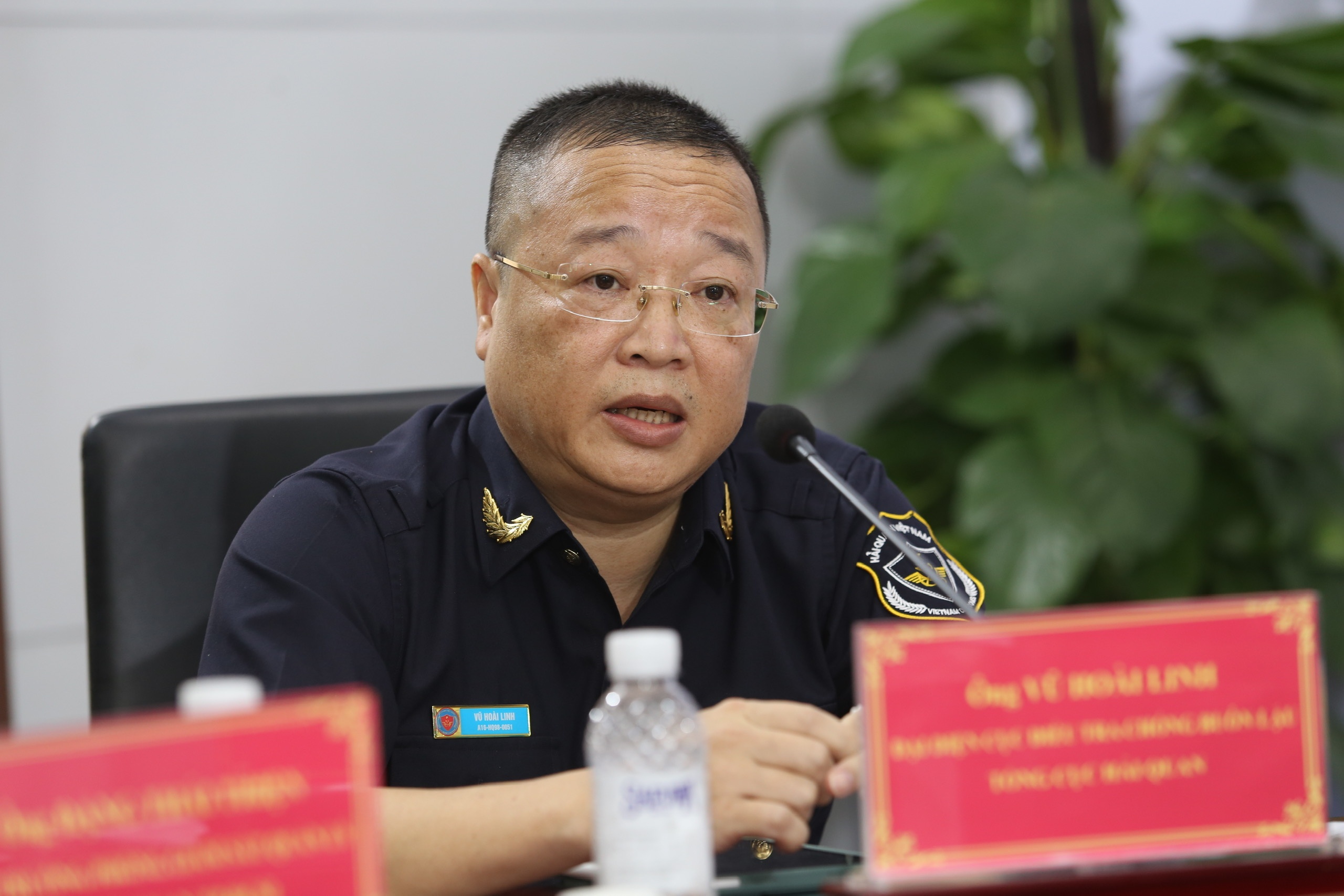 thuoc la dien tu anh 1