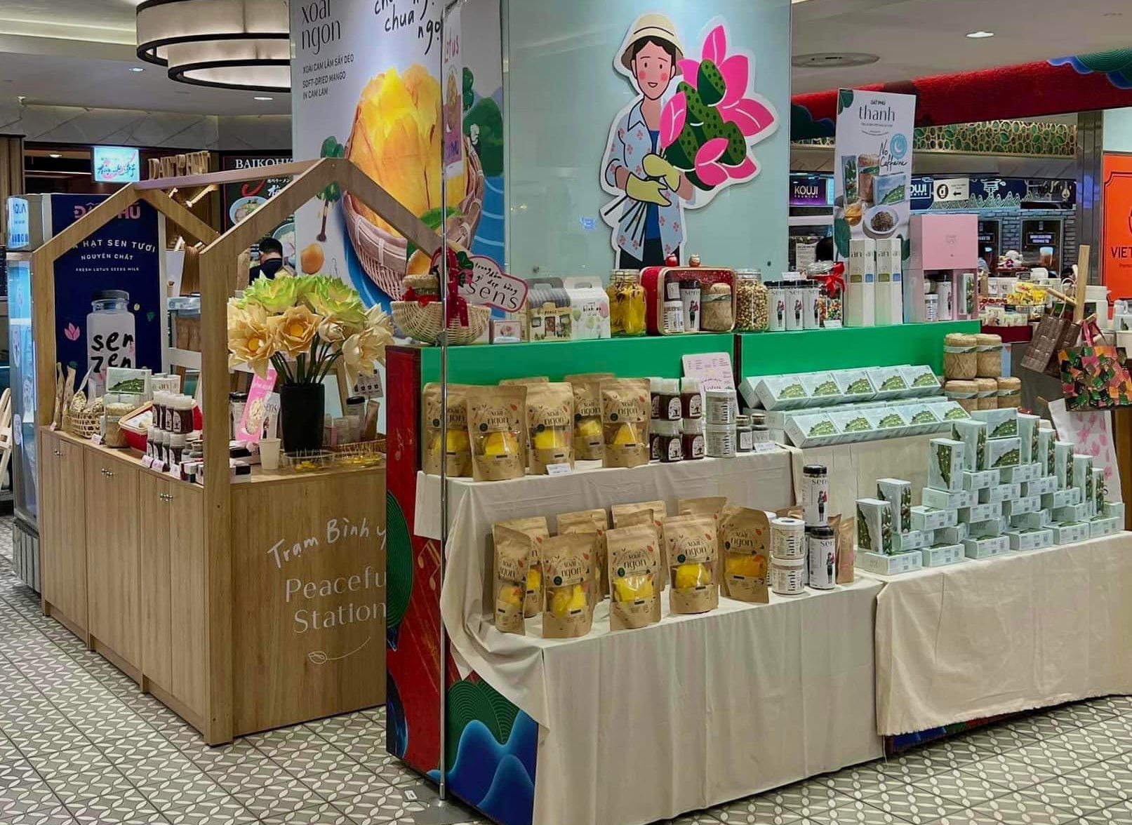 Trung tam thuong mai ban nong san hinh anh