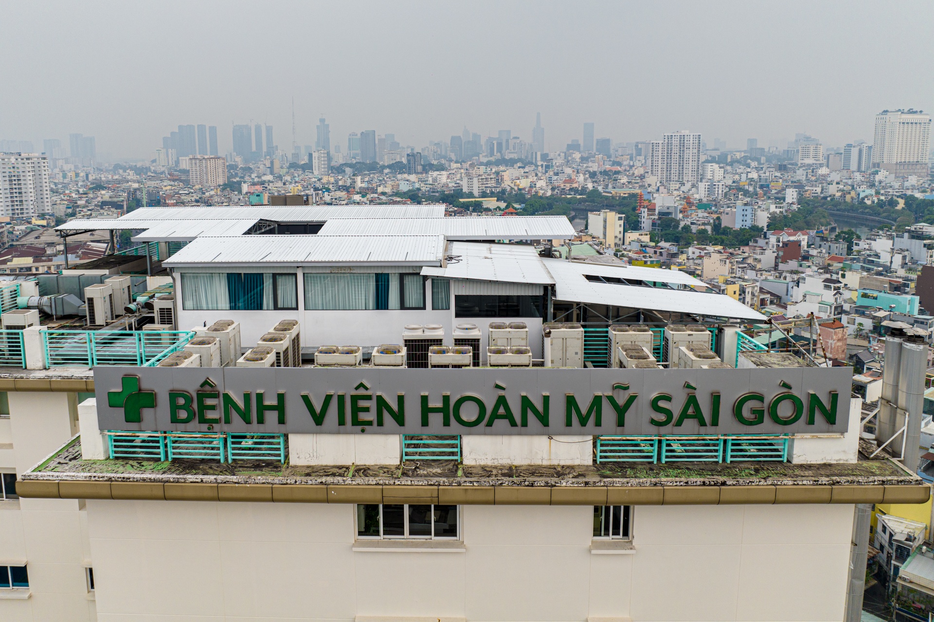 Chu benh vien Hoan My lai hon 1.100 ty dong trong 2 nam hinh anh