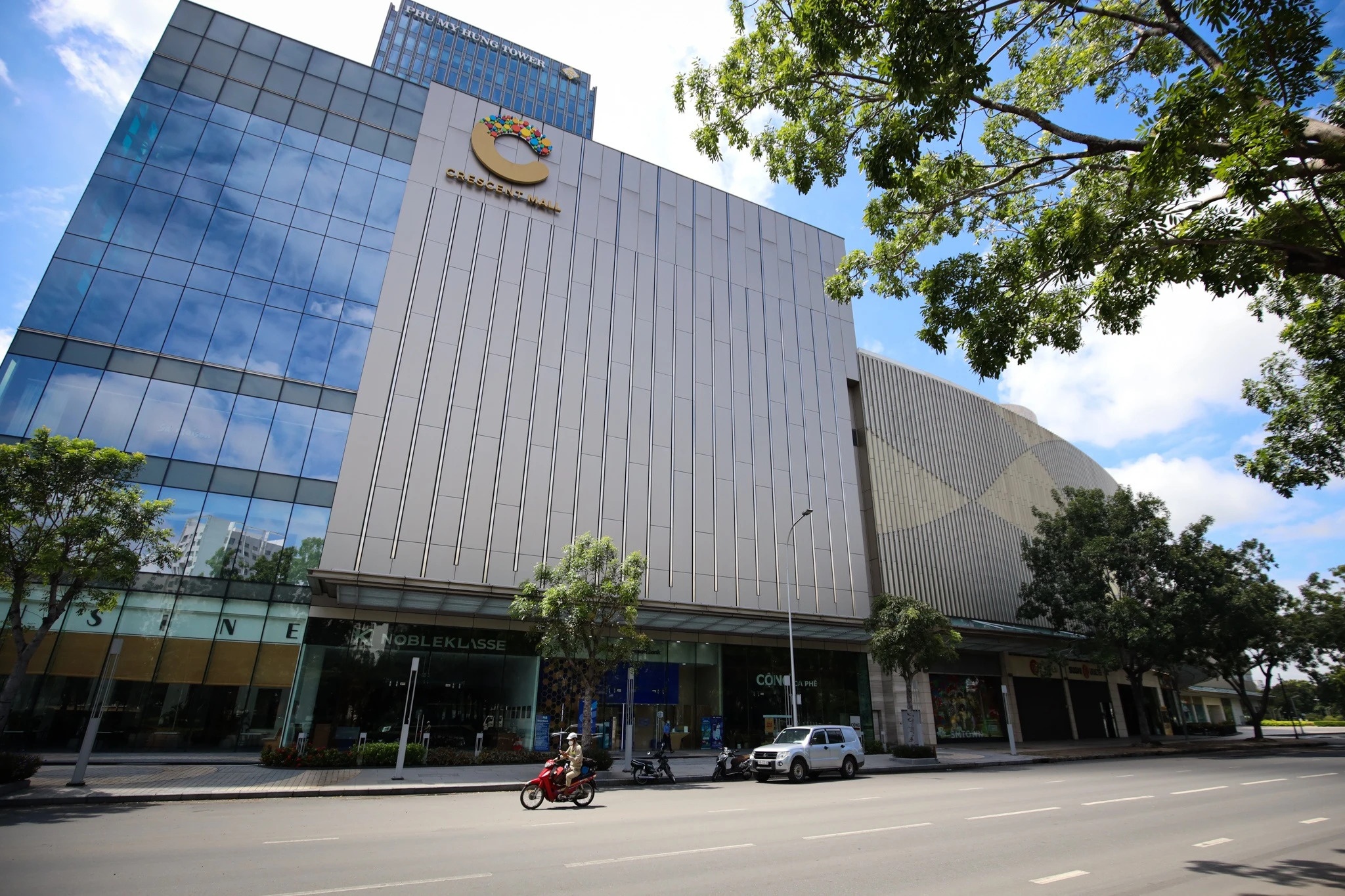 Trung tam thuong mai o quan 7, Thu Duc hut khach thue hinh anh