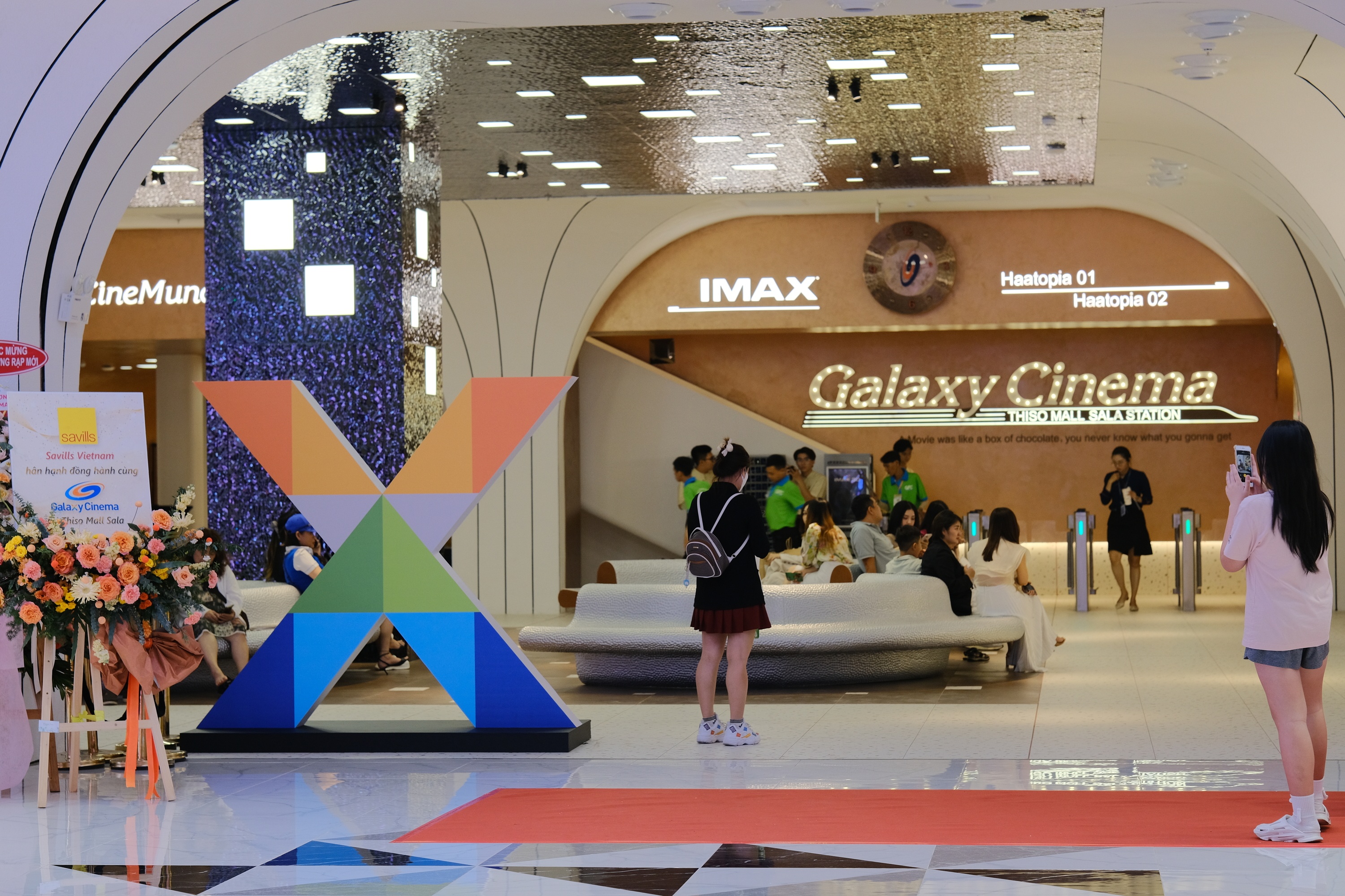 trung tam thuong mai anh 2