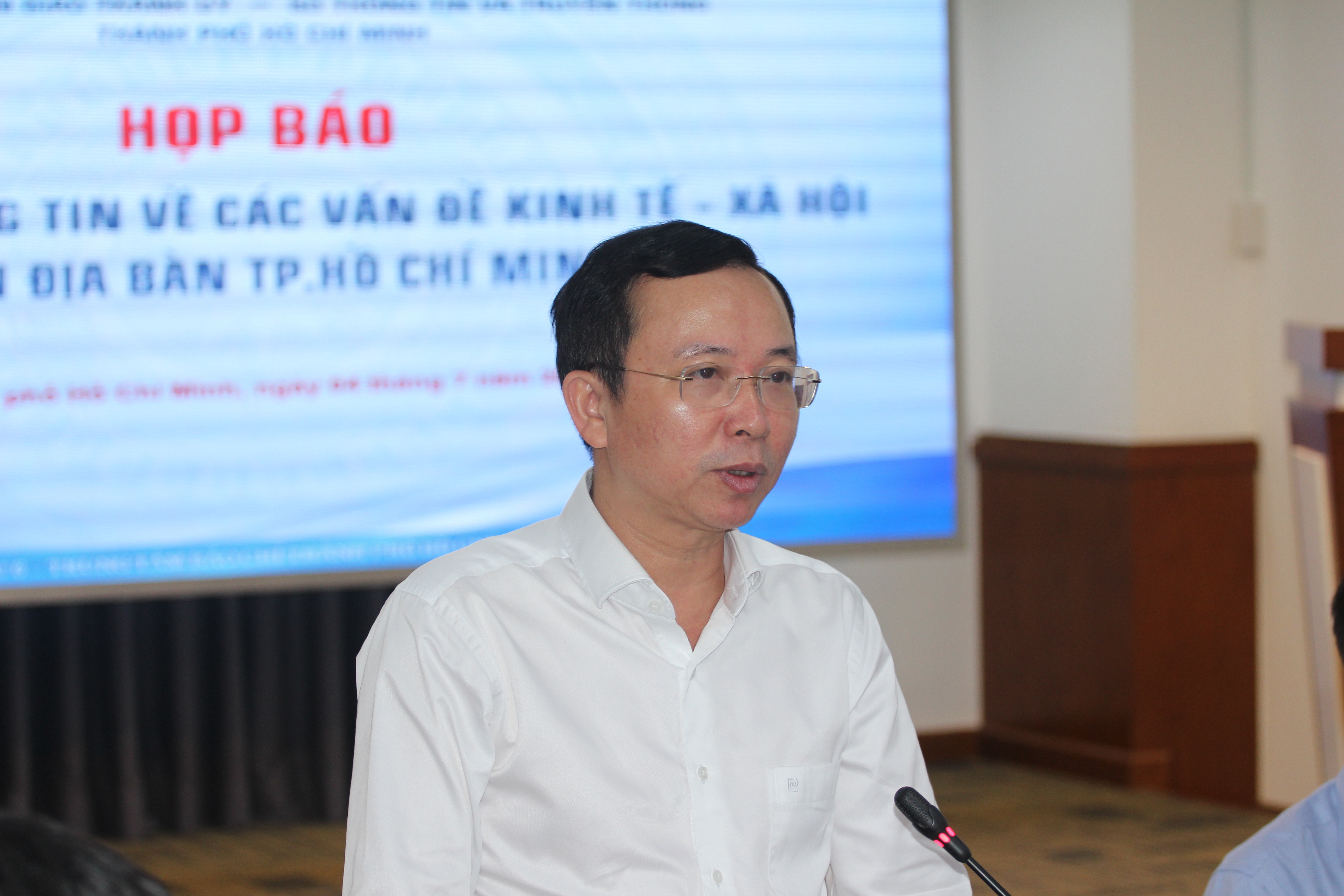 UBND TP.HCM lam ro cac van de tai khu do thi Phu My Hung hinh anh