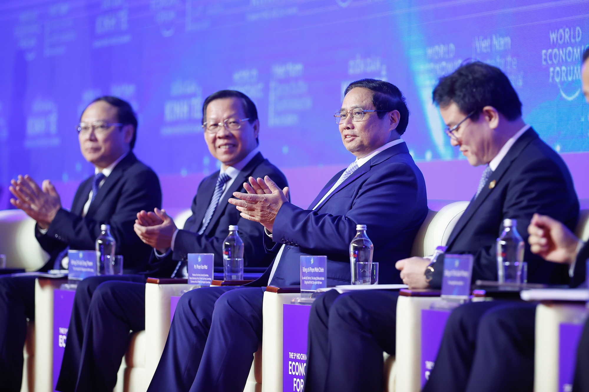 Nhung phat bieu noi bat tai Dien dan Kinh te TP.HCM 2024 hinh anh