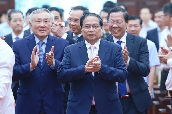 Thu tuong du le cong bo trung tam tai chinh quoc te o TP.HCM, Da Nang hinh anh