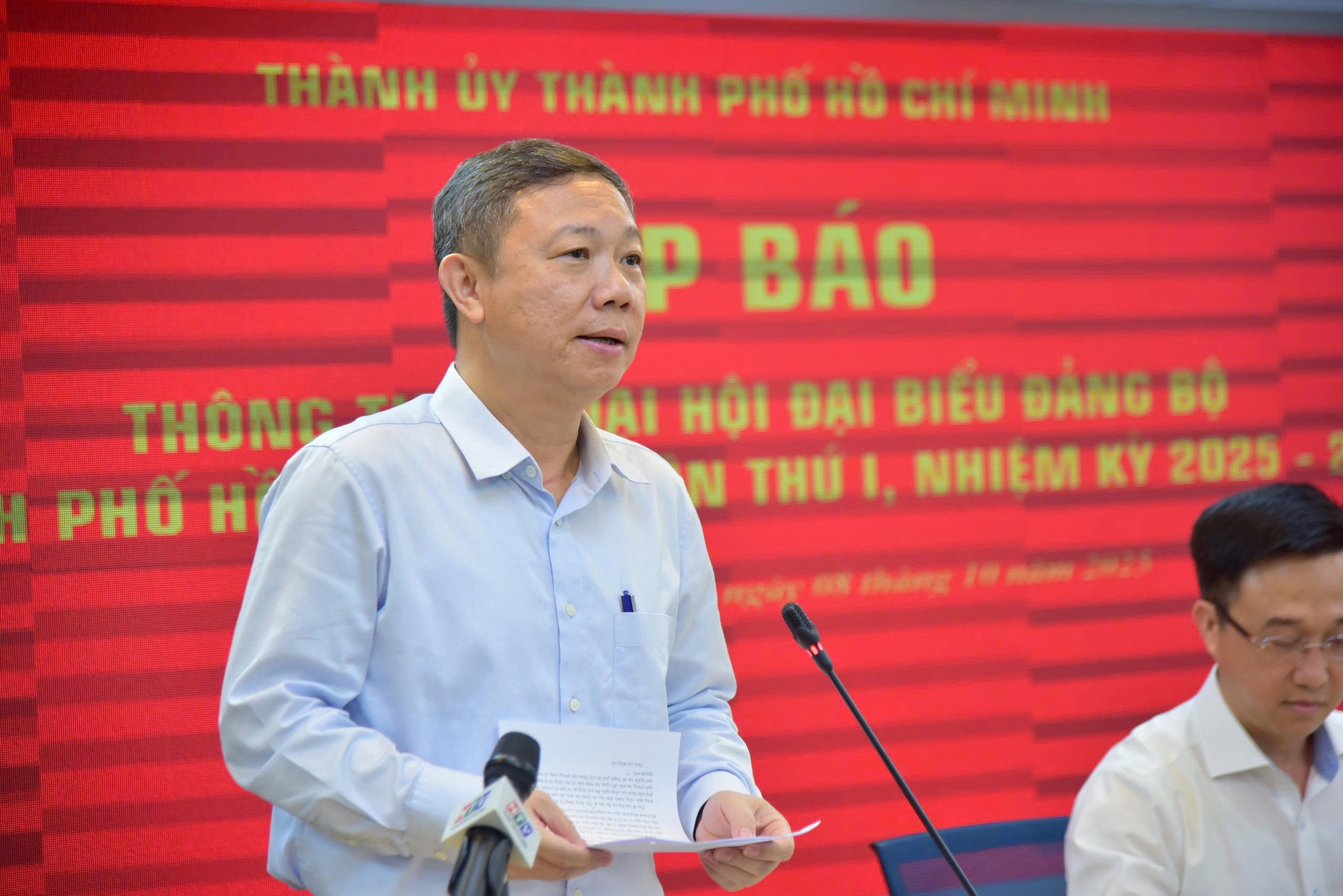 550 dai bieu tham du Dai hoi dai bieu Dang bo TP.HCM lan thu I hinh anh