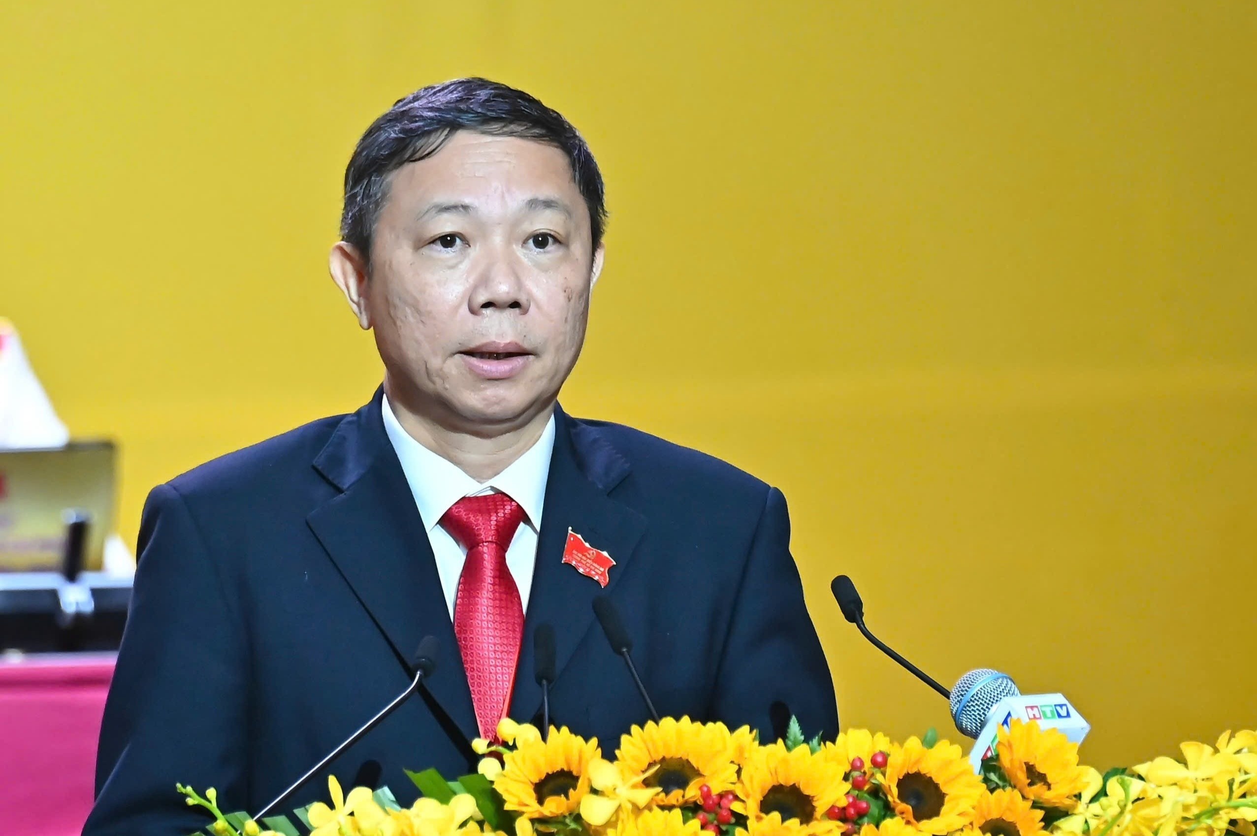 Dai bieu TP.HCM de xuat dua Bo tu Nghi quyet vao Van kien Dai hoi Dang hinh anh