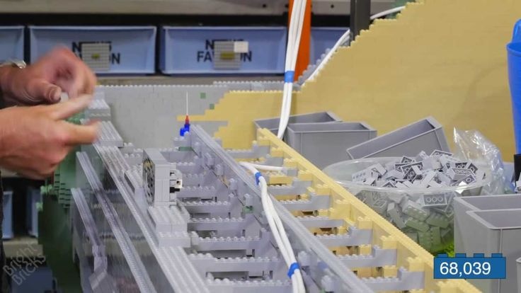 Caravan bang lego lon nhat the gioi hinh anh