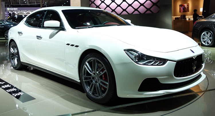 E am, Maserati lai dung san xuat xe hinh anh