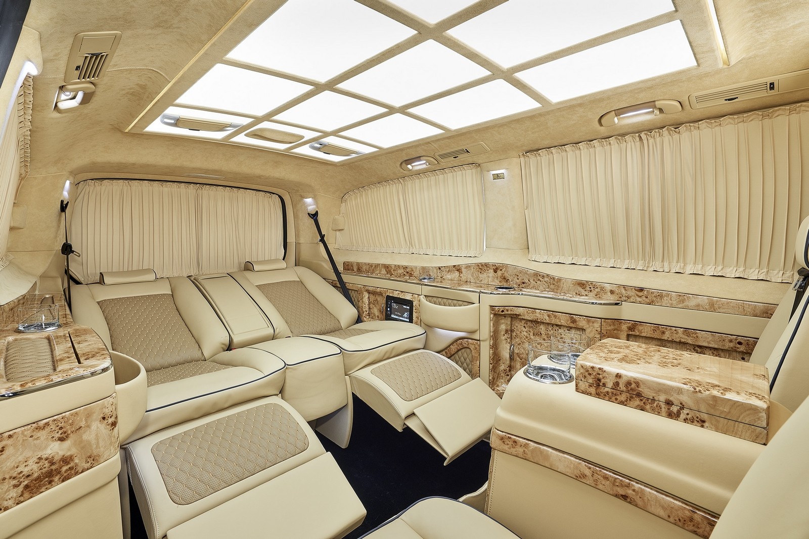 Geneva Motor Show,  do xe,  xe sang,  Larte Design anh 5