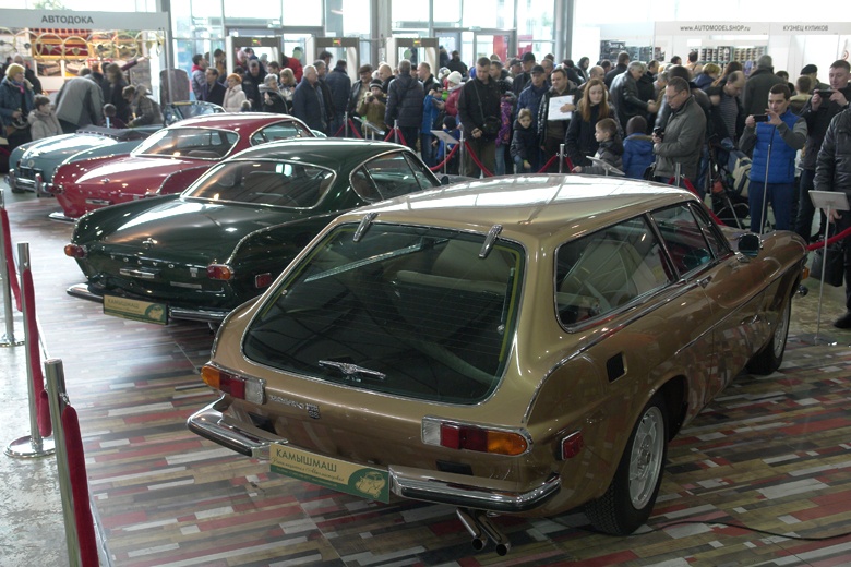 trien lam o to,  nguyen thu Nga anh 4