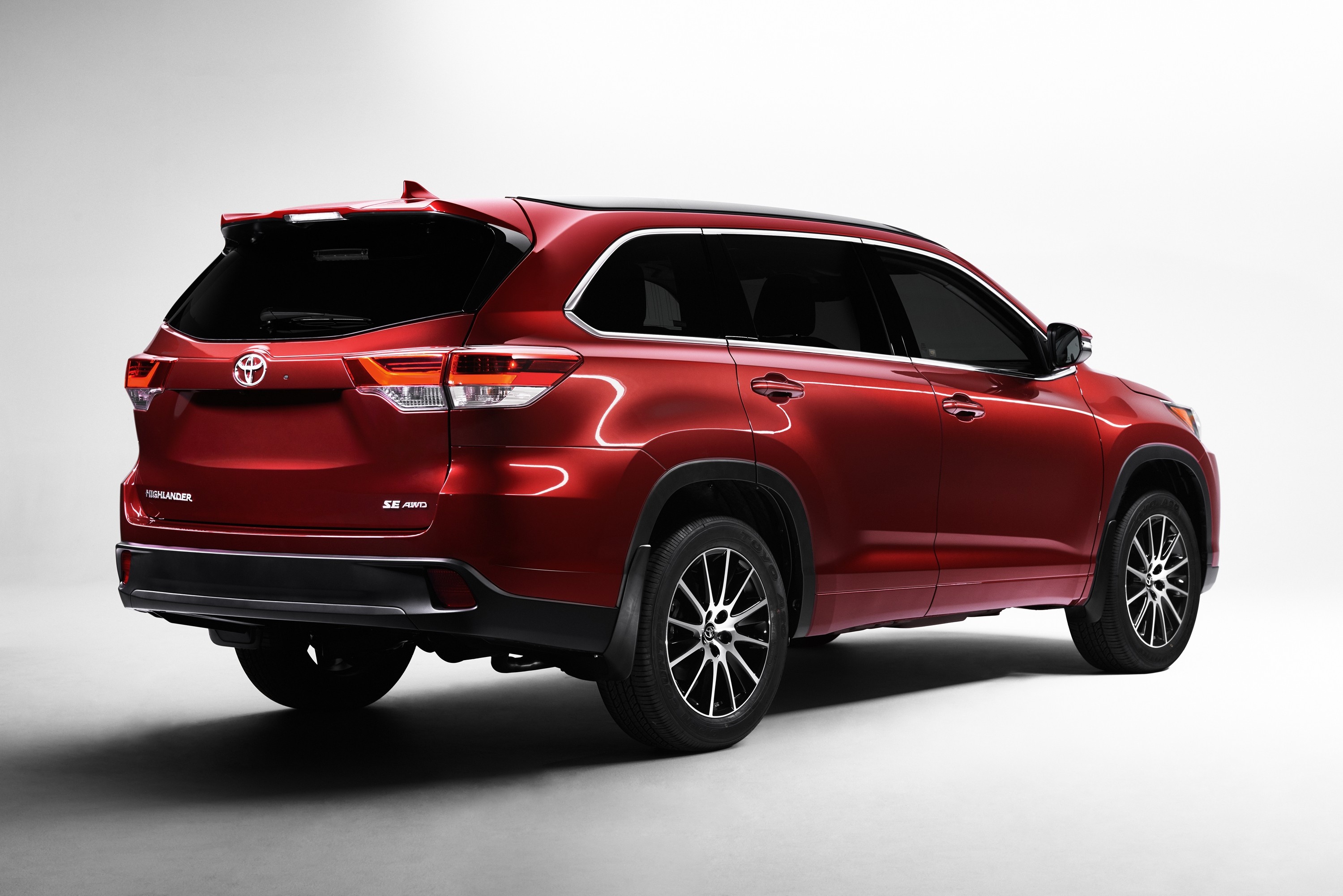 Toyota Highlander 2017 anh 2
