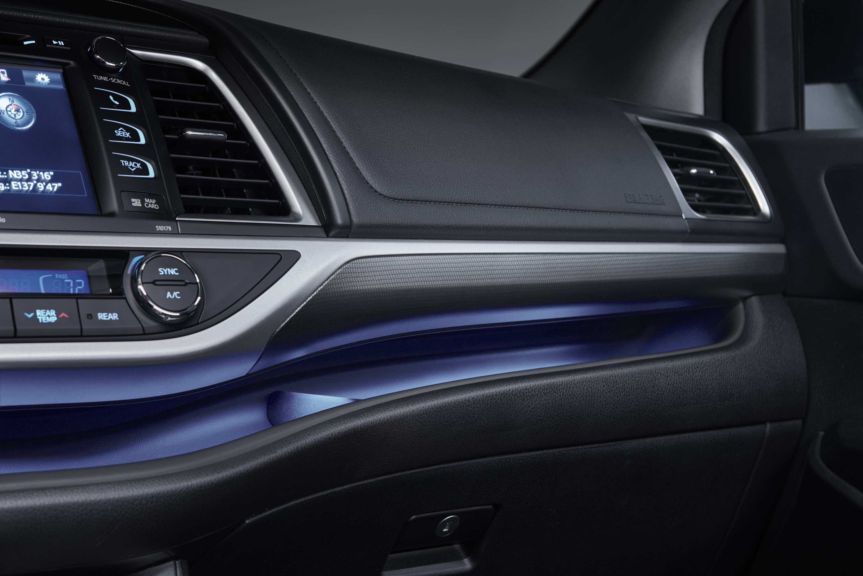 Toyota Highlander 2017 anh 7