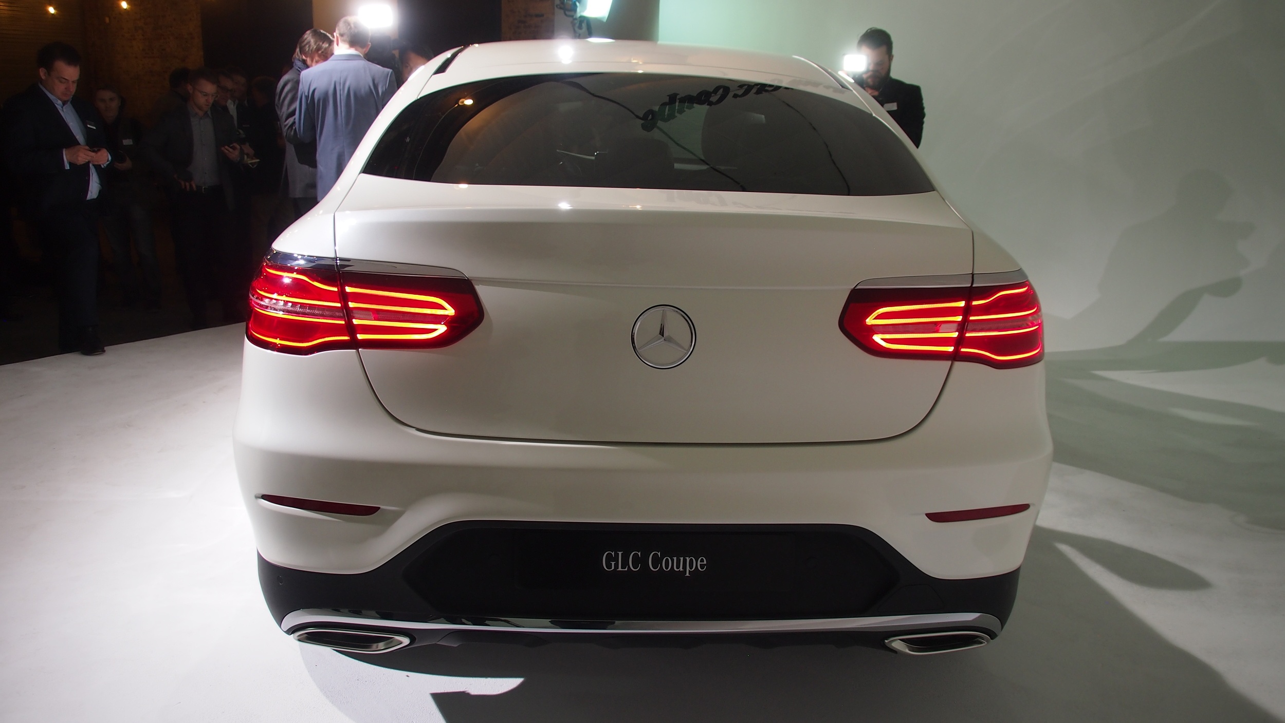 Mercedes Benz GLC Coupe ra mat anh 4