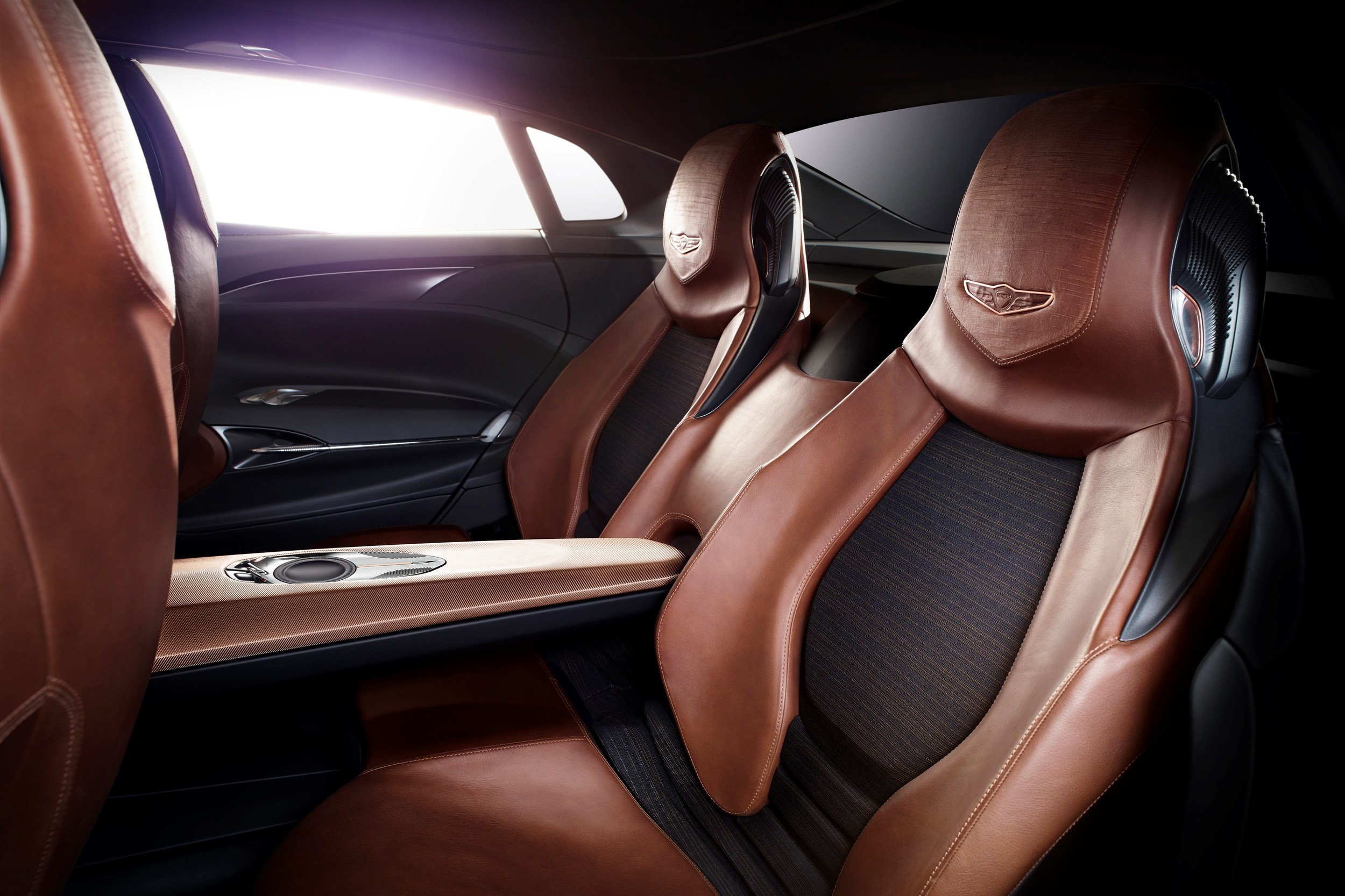 Hyundai,  Genesis,  BMW 3 series anh 4