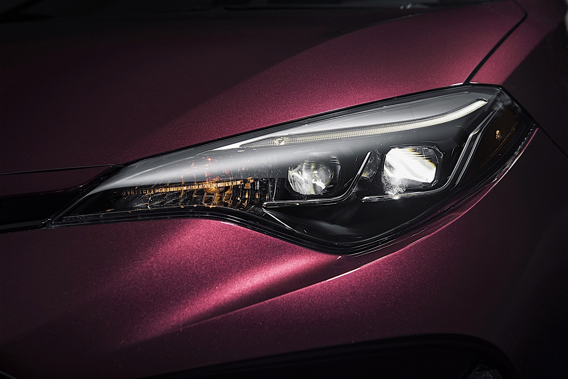 Toyota Corolla Altis ra bản 50 năm ảnh 6 Toyota Corolla Altis ra ban 50 nam anh 6