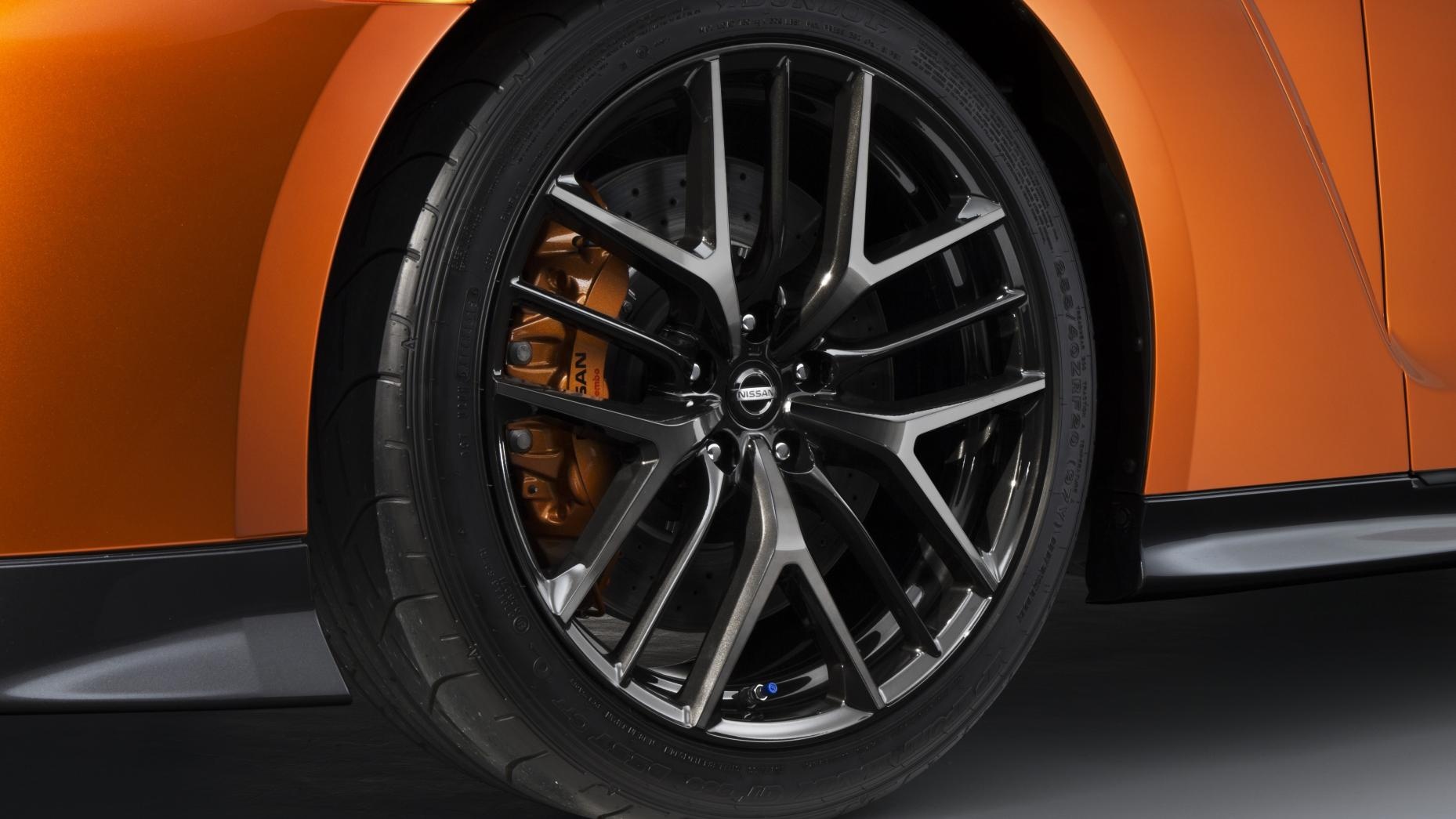 Nissan GT-R,  chi tiet Nissan GT-R,  kham pha Nissan GT-R anh 3