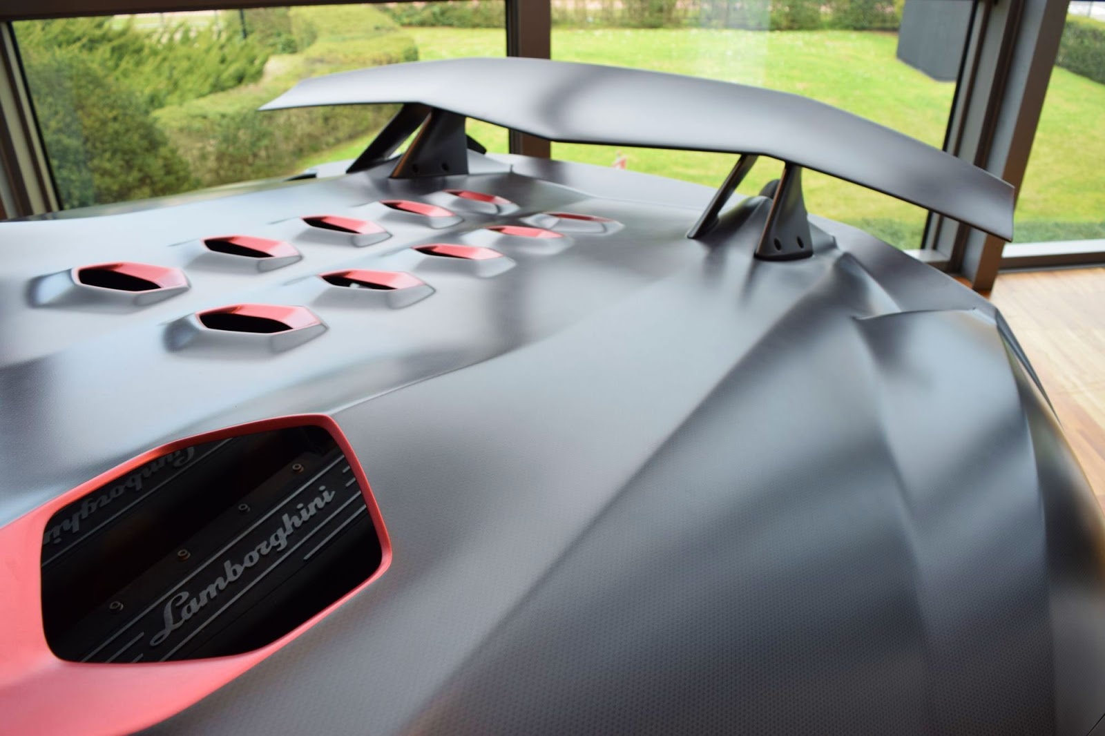 Bao tang xe Lamborghini anh 8