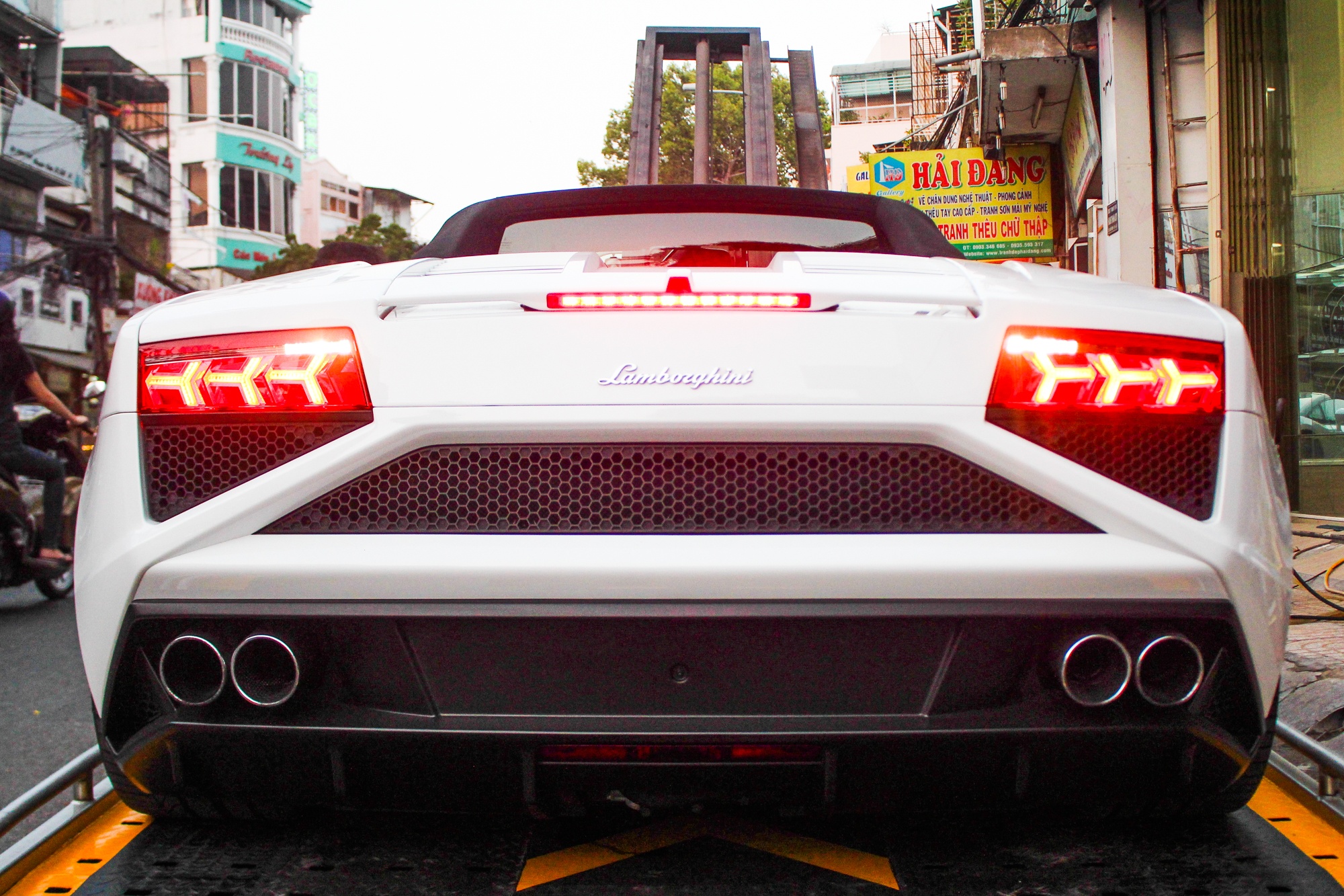 Lamborghini Gallardo mui tran anh 3