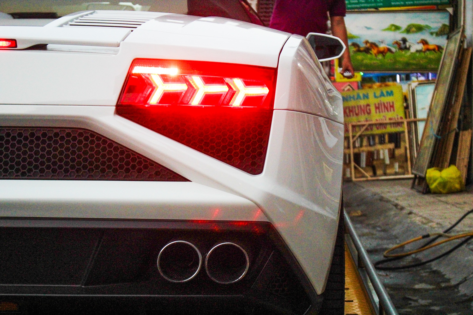 Lamborghini Gallardo mui tran anh 4