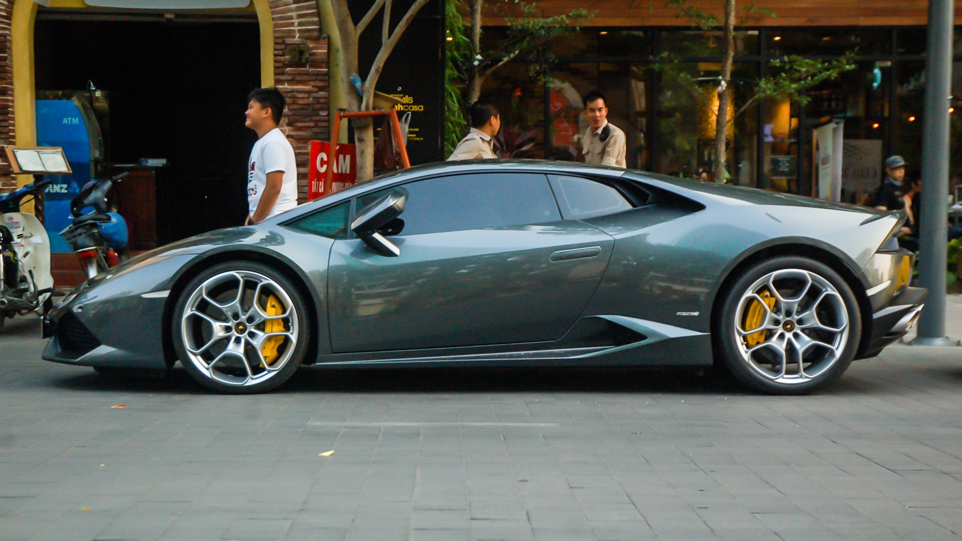 Lamborghini,  Lamborghini Huracan,  Lamborghini Aventador,  sieu xe anh 9