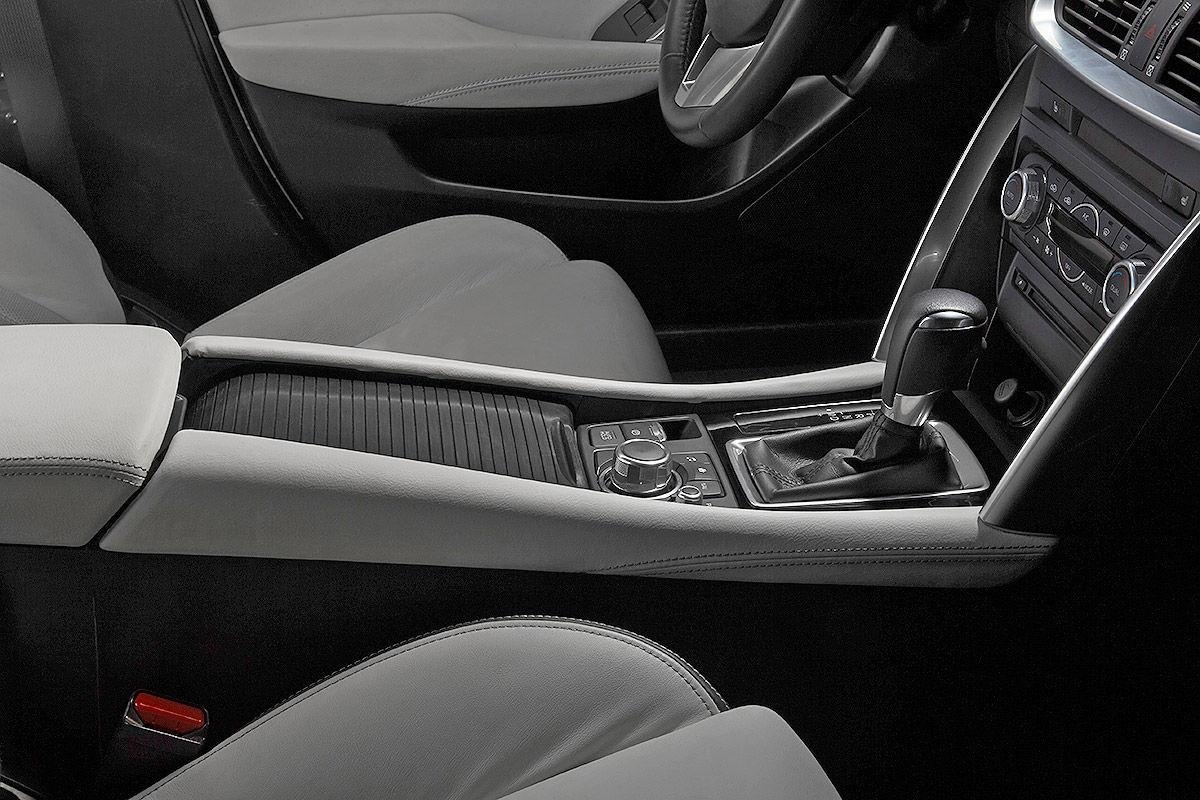 Mazda CX-4,  Mazda CX-4 gia bao nhieu,  chi tiet Mazda CX-4,  thong so Mazda CX-4,  ra mat Mazda CX-4,  anh Mazda CX-4 anh 4