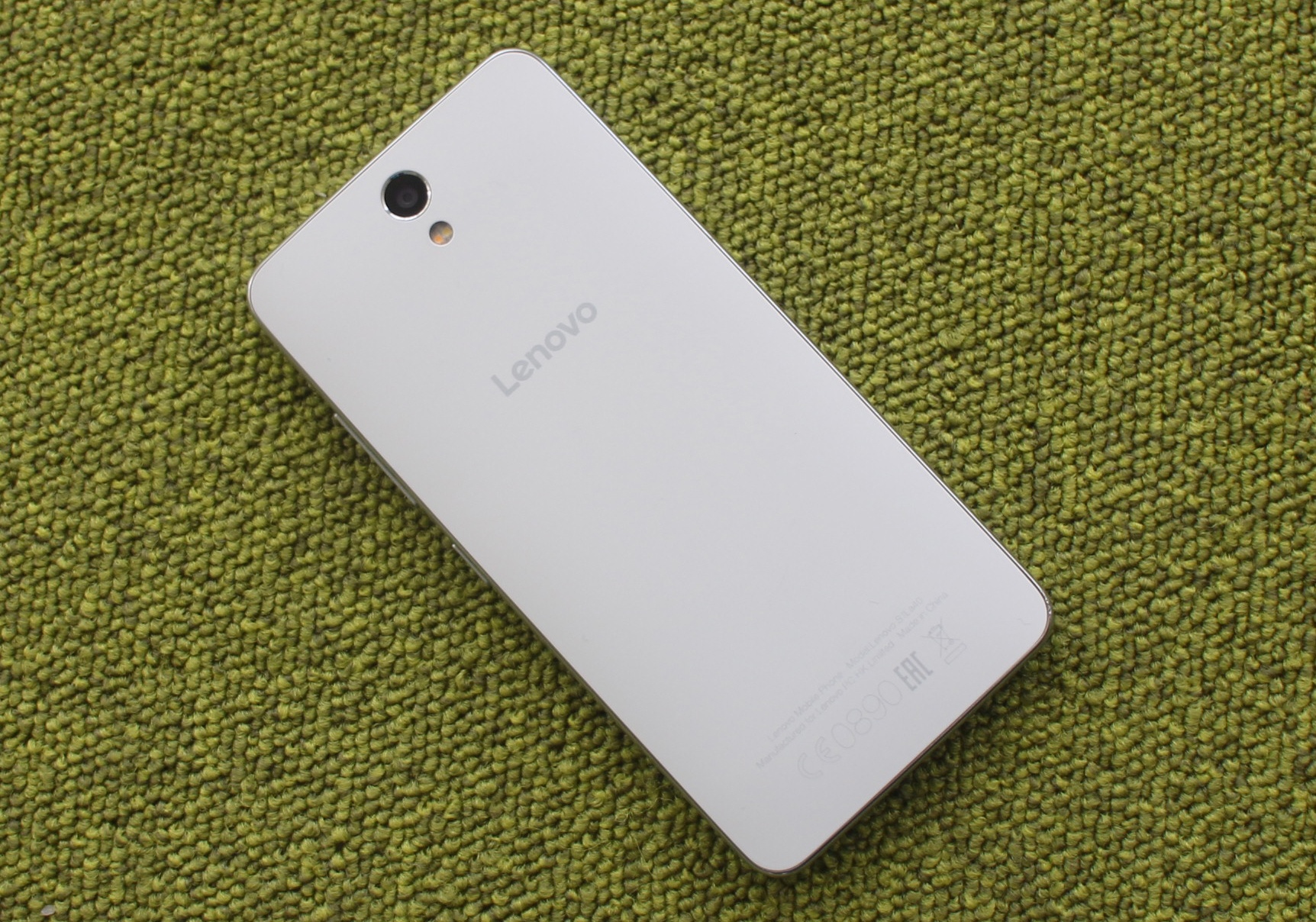 danh gia Lenovo Vibe S1 Lite anh 2