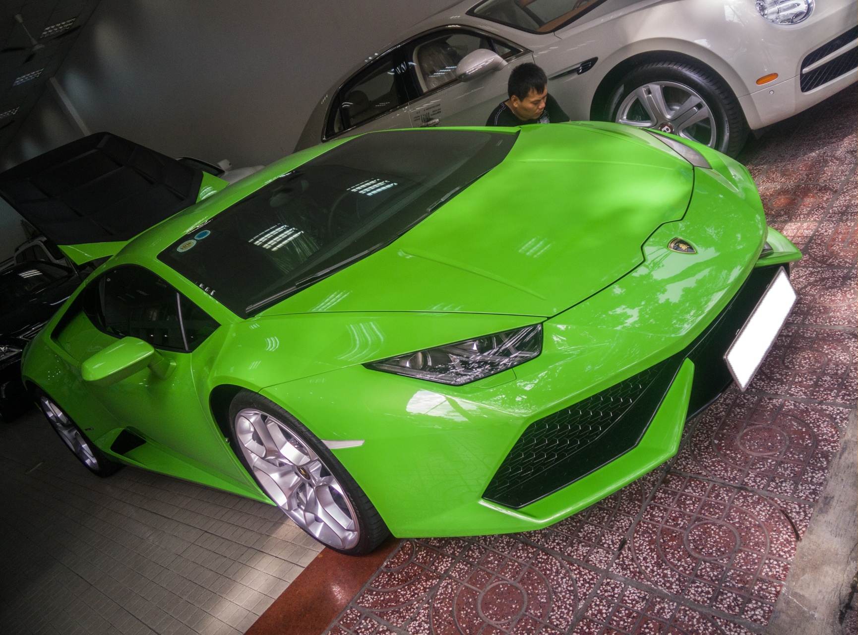 Bộ sưu tập Lamborghini ở Việt Nam ảnh 12 Bo suu tap Lamborghini o Viet Nam anh 12