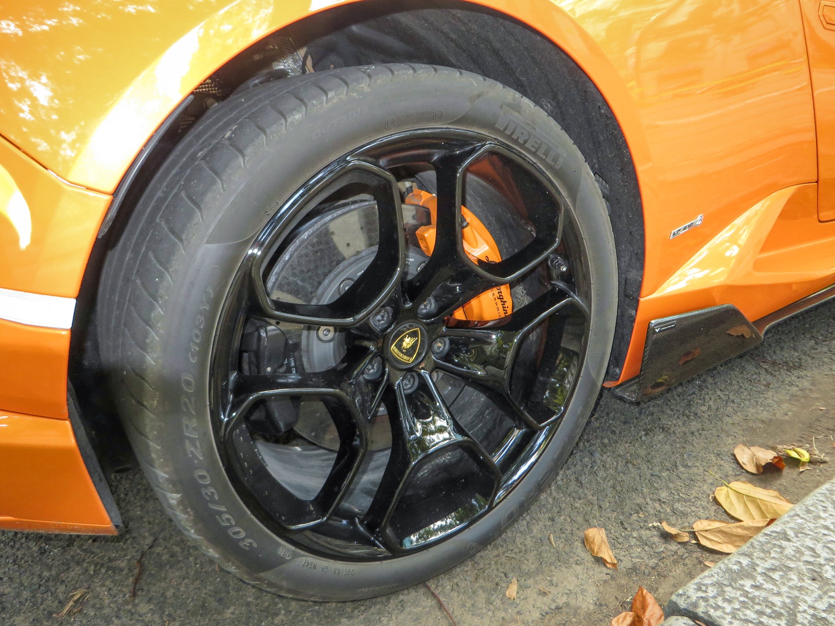 Lamborghini do o Viet Nam anh 13