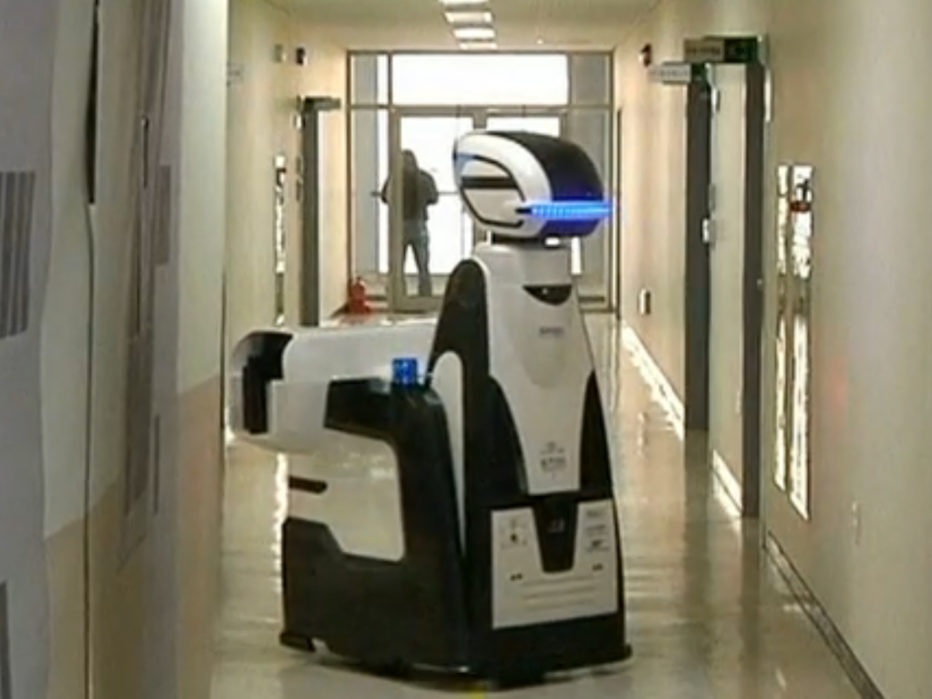 Robot cảnh sát thiện chiến nhất thế giới ảnh 3 Robot canh sat thien chien nhat the gioi anh 3