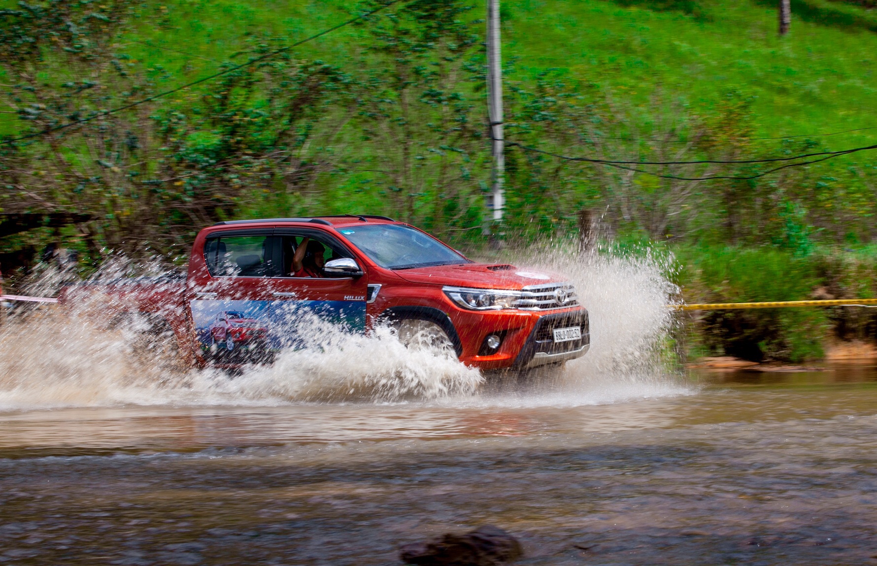 lái thử Toyota Hilux ảnh 3 lai thu Toyota Hilux anh 3
