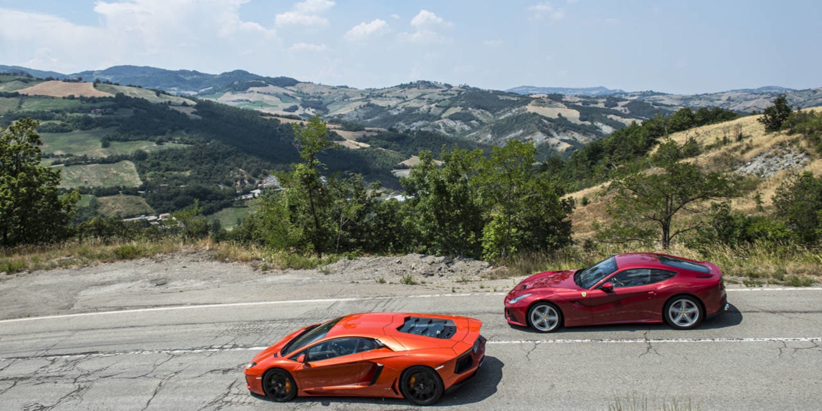 cuộc chiến Lamborghini và Ferrari ảnh 1 cuoc chien Lamborghini va Ferrari anh 1