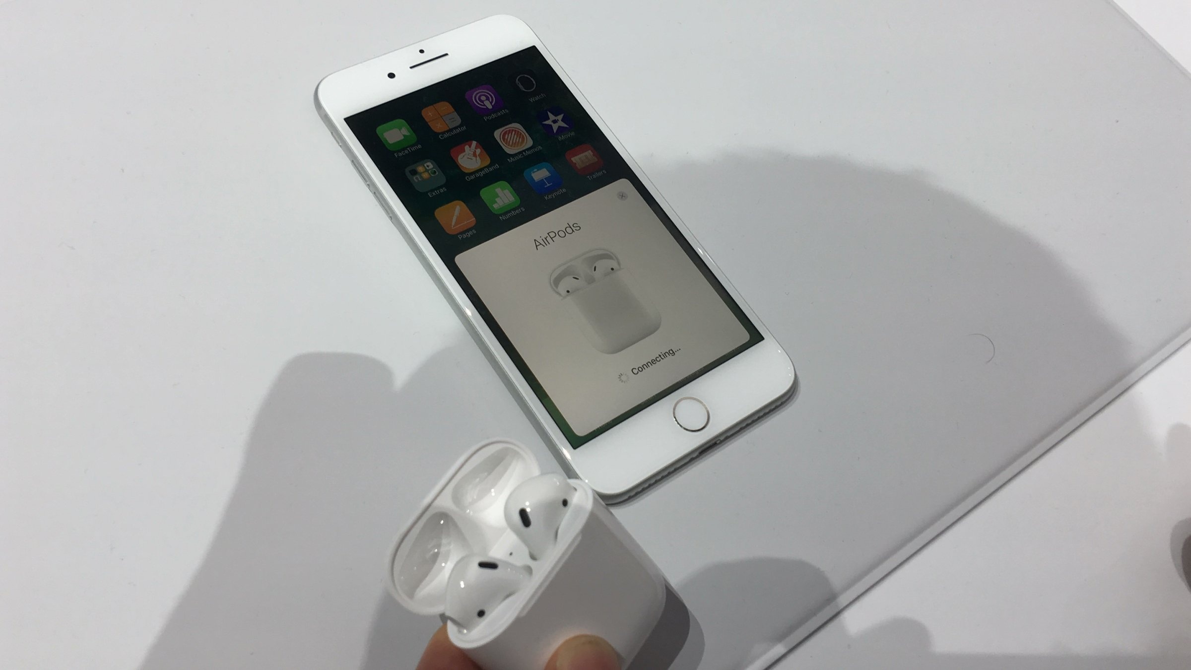 AirPods va ke hoach lon cua Apple anh 1