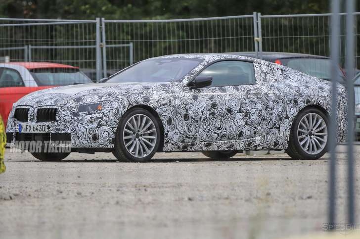 BMW 8-series lan dau lo dien hinh anh
