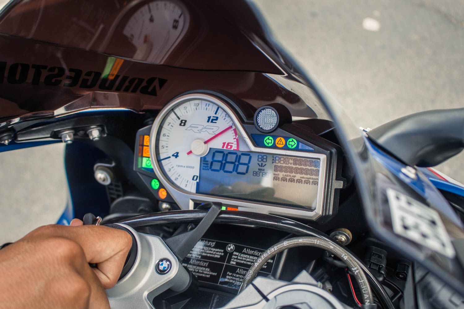 BMW Motorrad S1000RR do anh 9