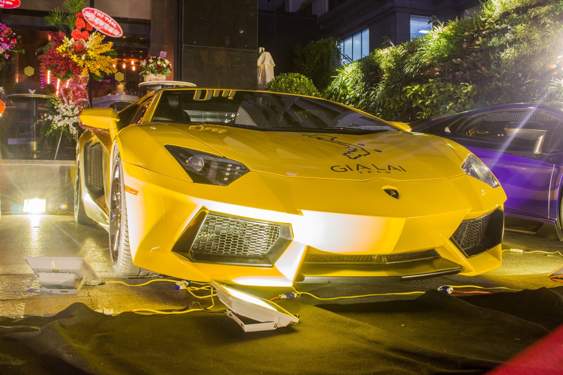Lamborghini Aventador anh 2