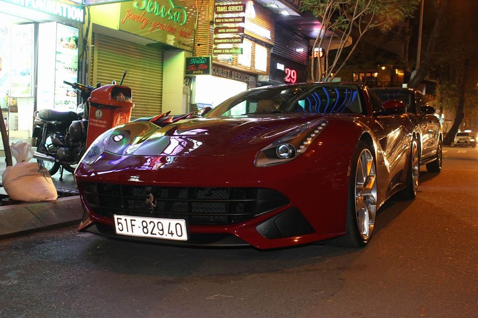Cuong Do La mua sieu xe Ferrari F12 Berlinetta hinh anh