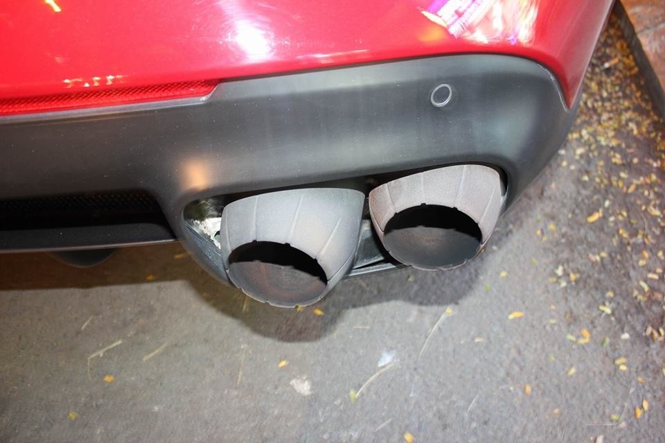 Cuong Do la mua sieu xe Ferrari F12 Berlinetta anh 8