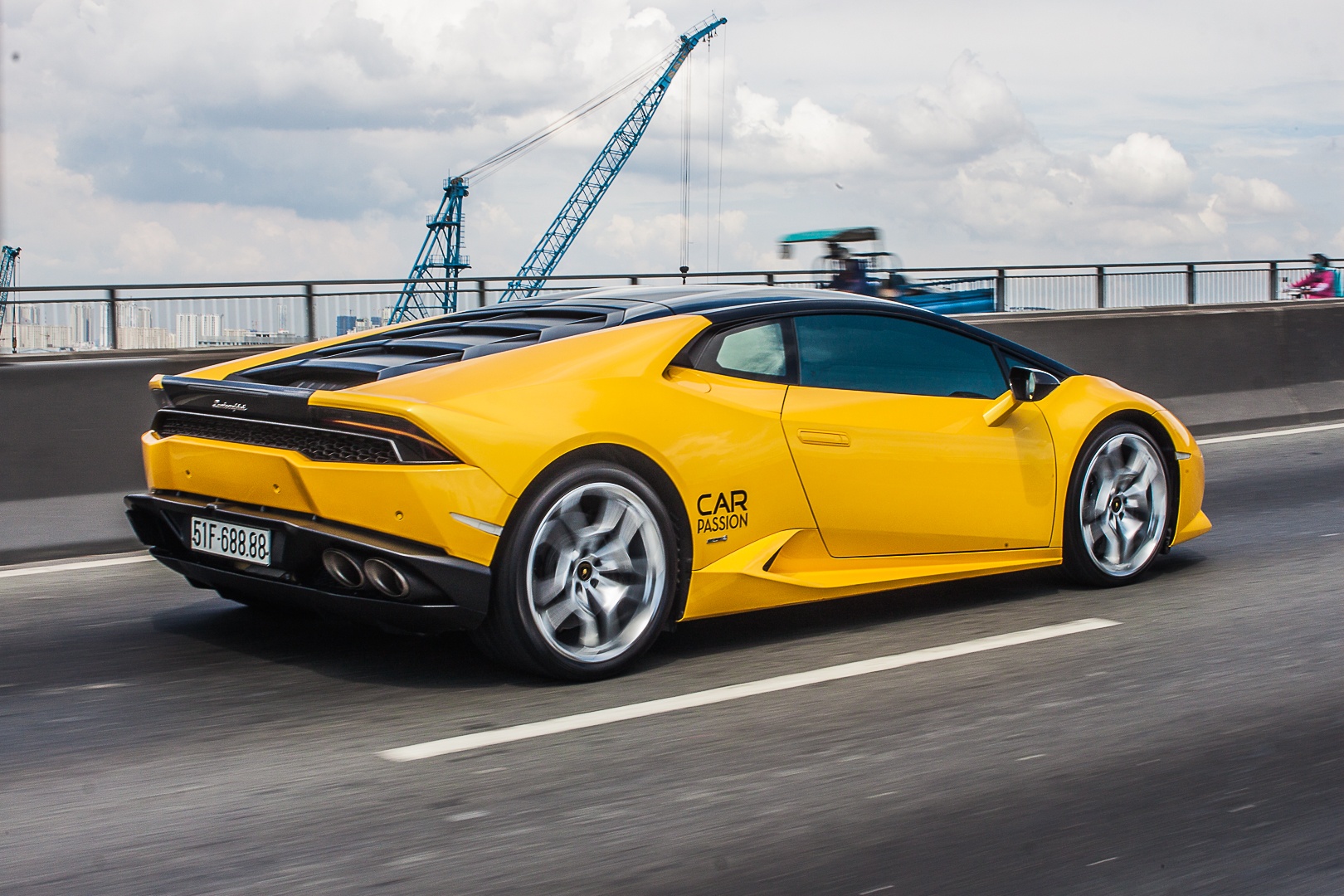 Siêu xe Lamborghini của đại gia Sài Gòn ảnh 7 Sieu xe Lamborghini cua dai gia Sai Gon anh 7