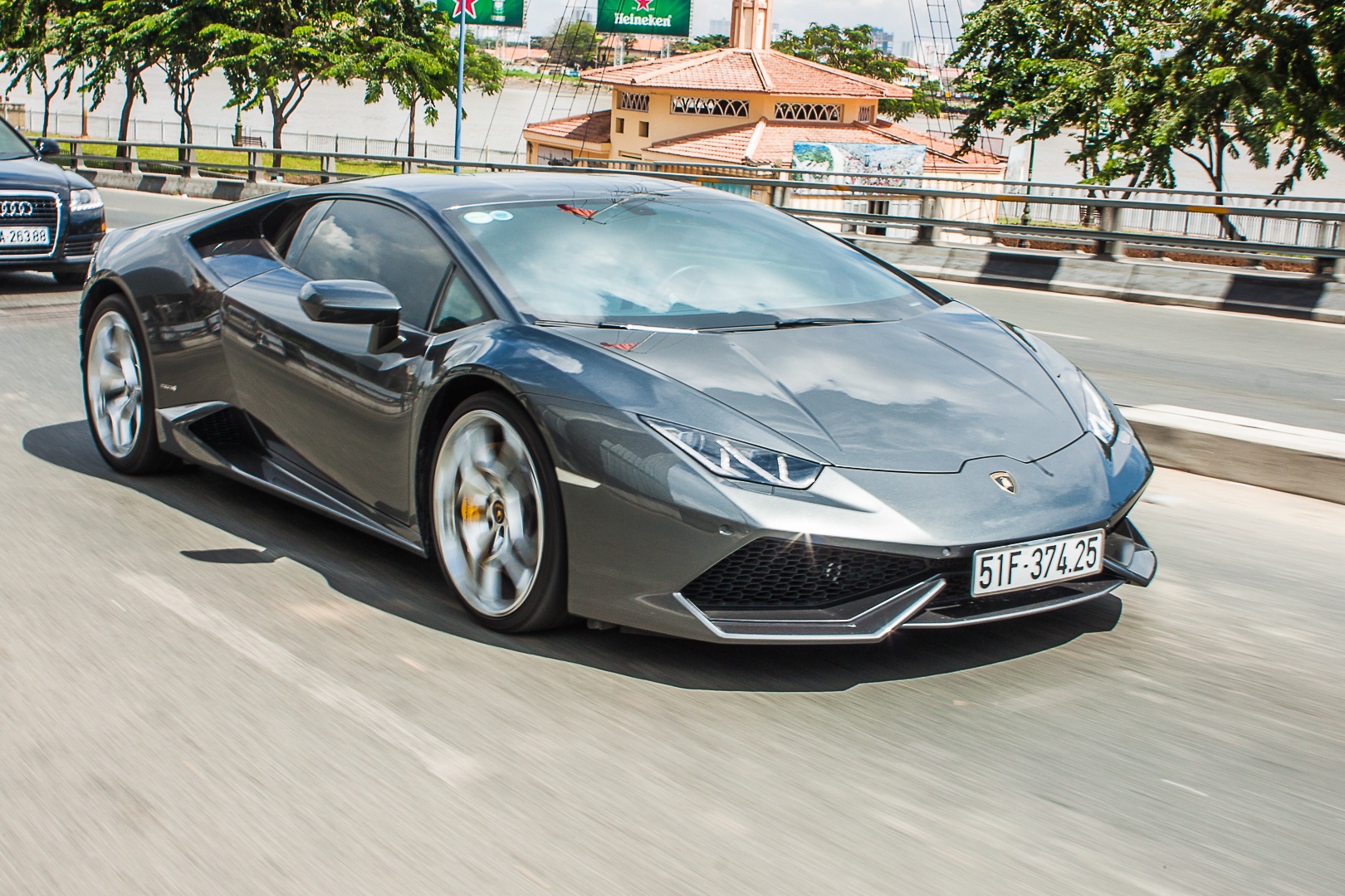 Siêu xe Lamborghini của đại gia Sài Gòn ảnh 9 Sieu xe Lamborghini cua dai gia Sai Gon anh 9